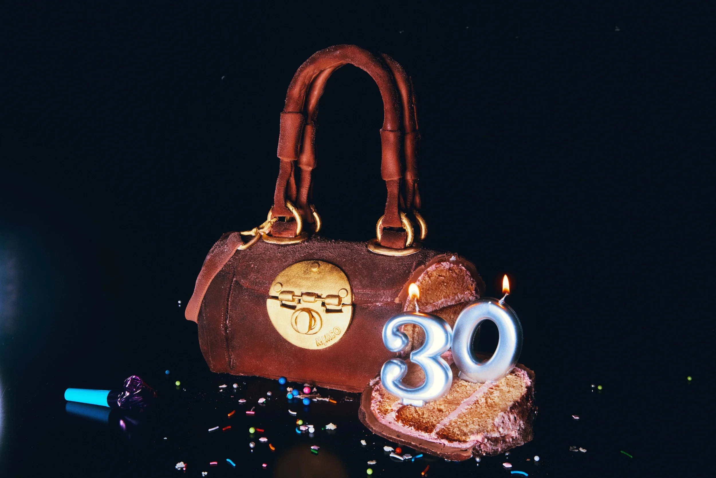 260521_MIMCO_JAS_BDAY_AUG_04_TURNLOCK_3D_CAKE_0533.jpg