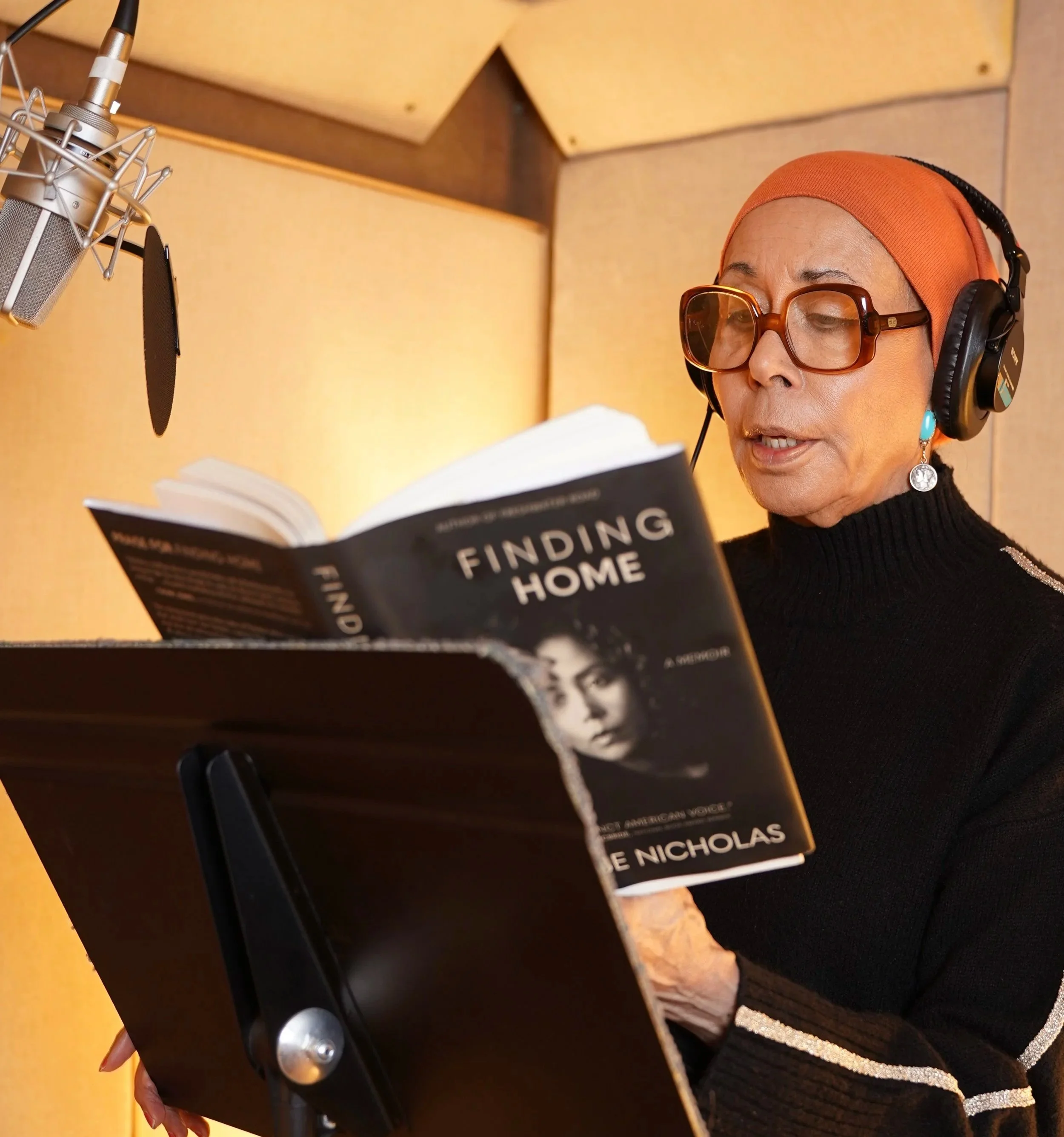 Actor/Author Denise Nicholas (Rm 222, In The Heat of the Night) narrating her memoir FINDING HOME.