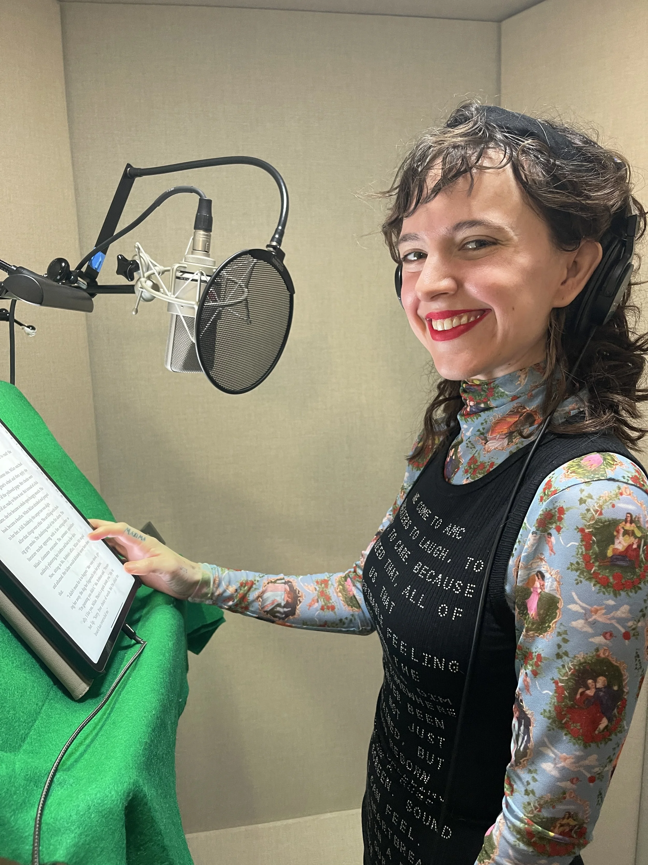 Actress Tessa Netting narrating April Henry's mystery When We Go Missing.