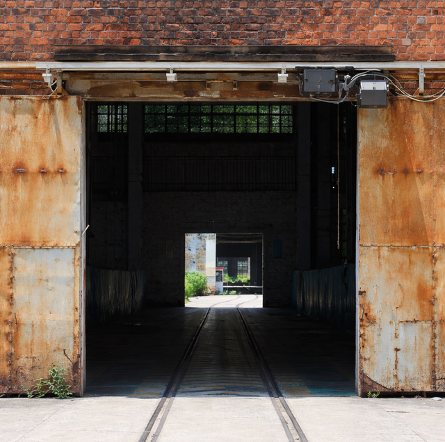 Commercial Door Operator Types: Which Drive Fits Your Door