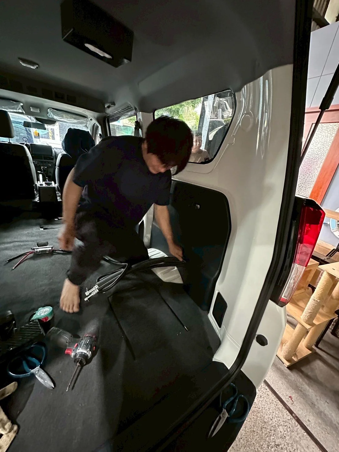 LINE_ALBUM_露營車改裝照片_260708_40.jpg