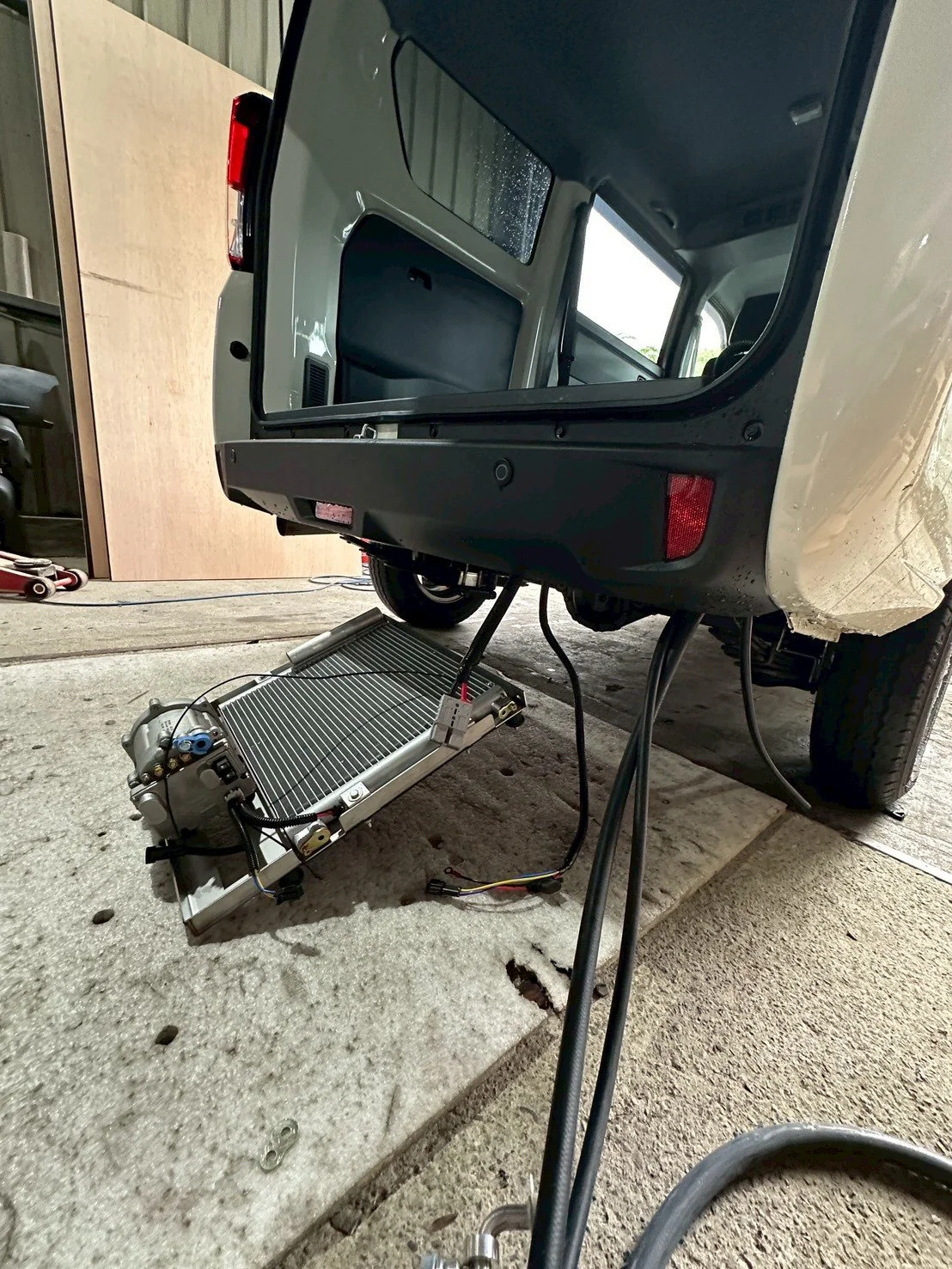 LINE_ALBUM_露營車改裝照片_260708_39.jpg