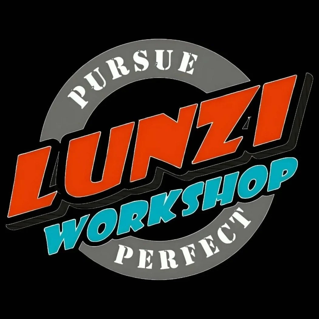 Logo for 'LUNZO WorkShop' with the words 'Pursue' and 'Perfect' in a circular design.