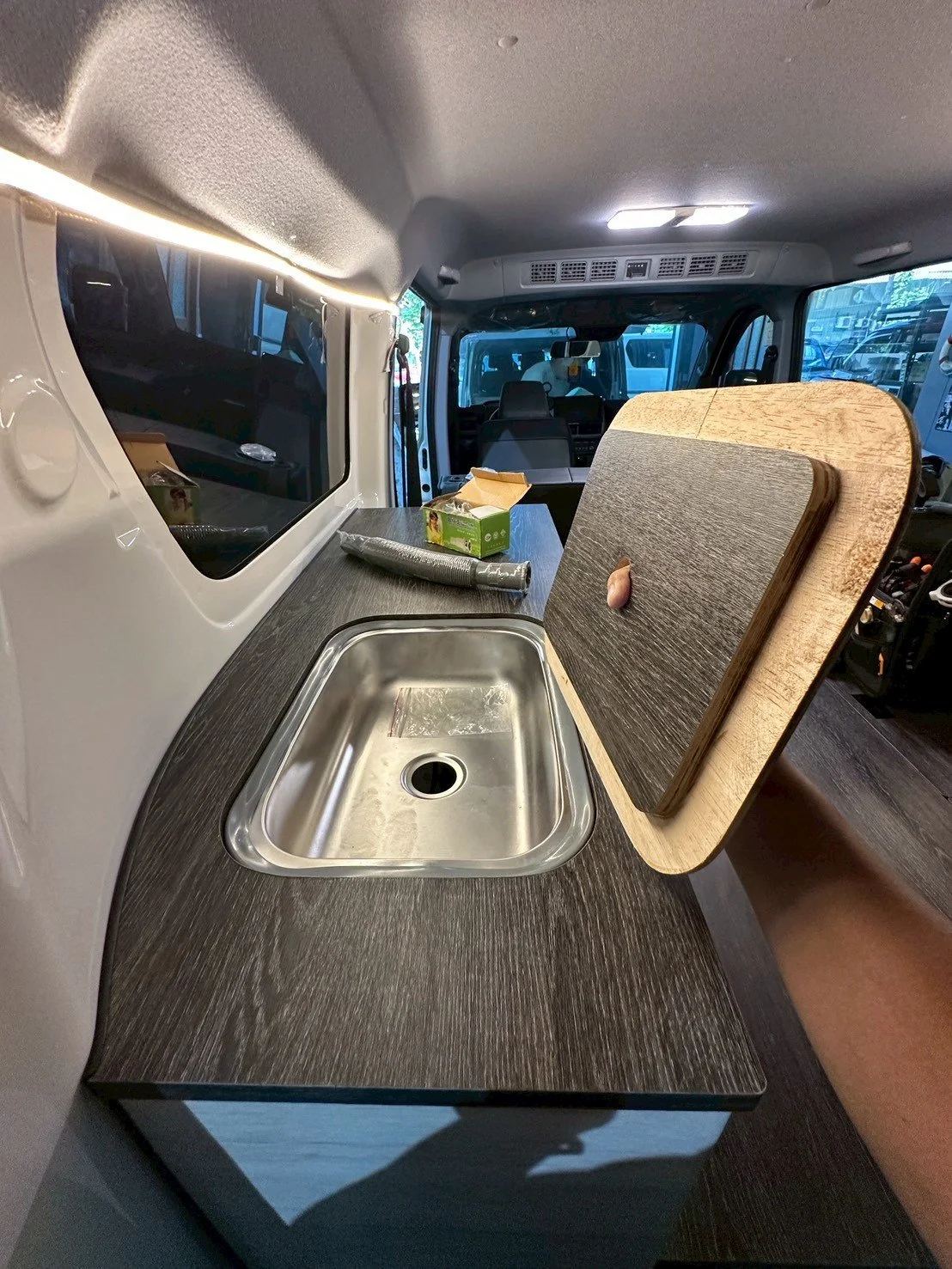休旅車 & 露營車 車內改裝