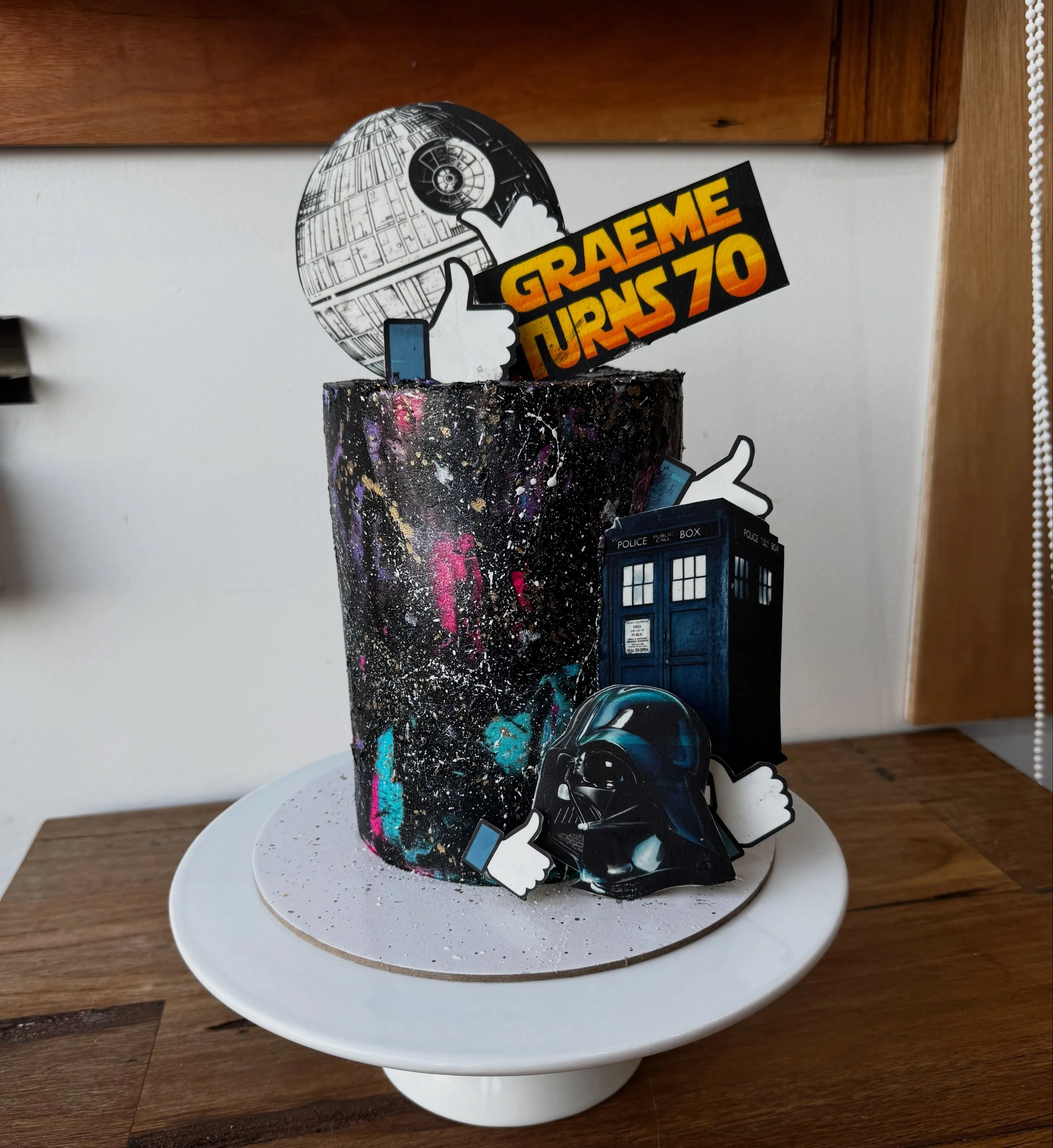 The force is strong with this birthday cake for Graeme. Happy 70th! Hope we get a well earned &ldquo;like&rdquo; from Graeme for this custom creation 🤣😉