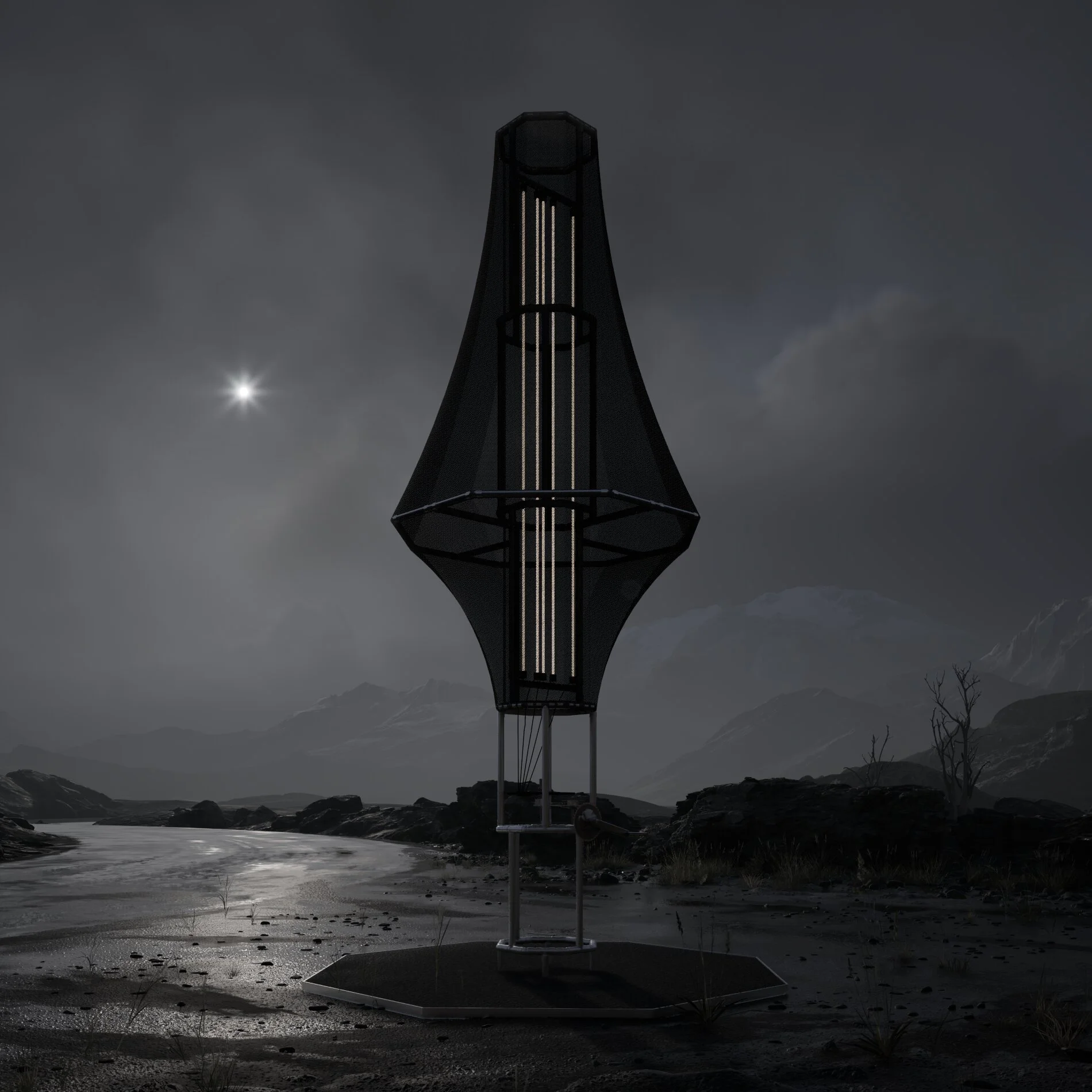 Une structure métallique noire en forme de tour, située dans un paysage naturels avec un lac, des montagnes et un ciel nuageux, lors d'une journée sombre.