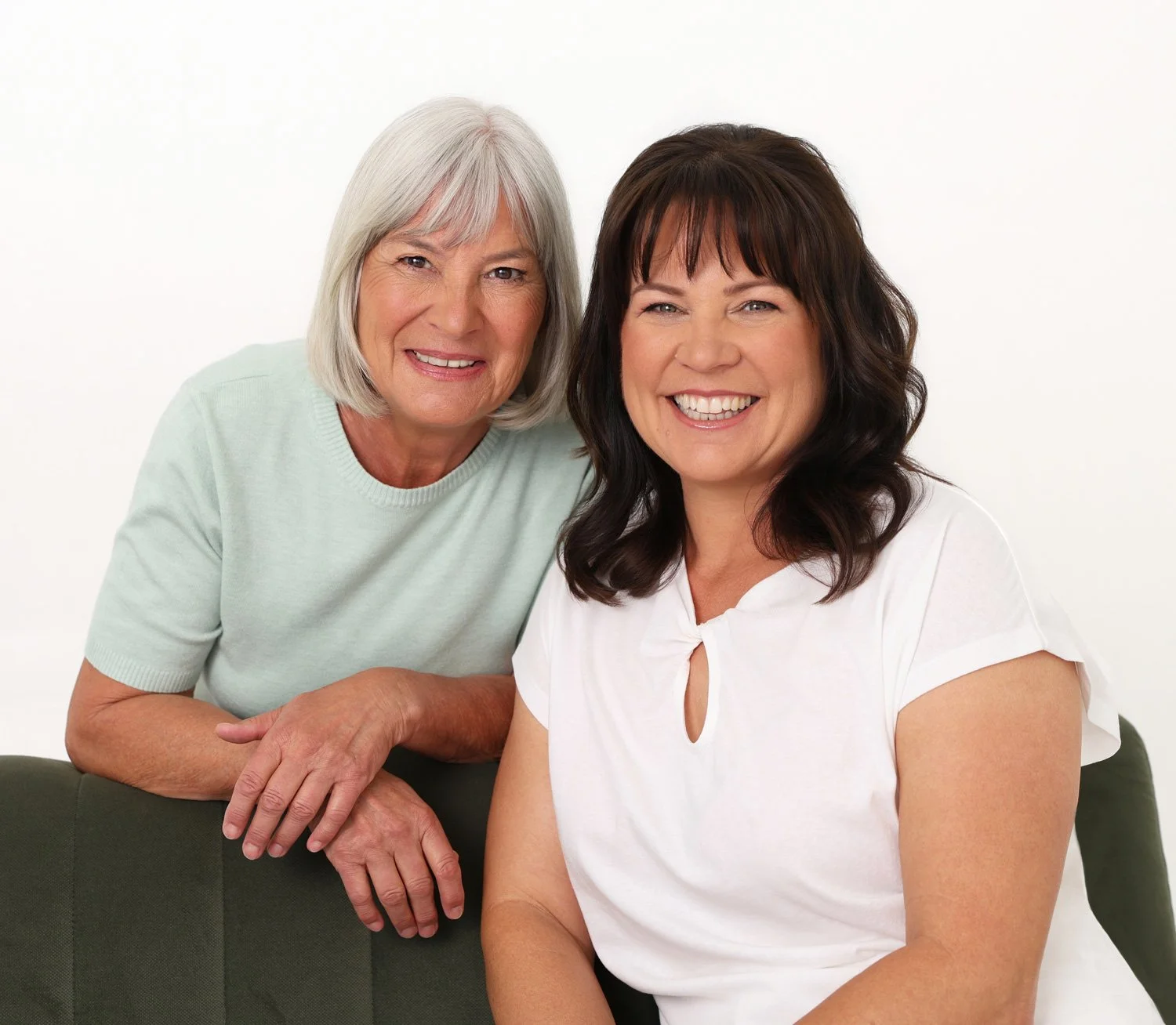 BirgitandNicoleCouchTogether1500.jpg