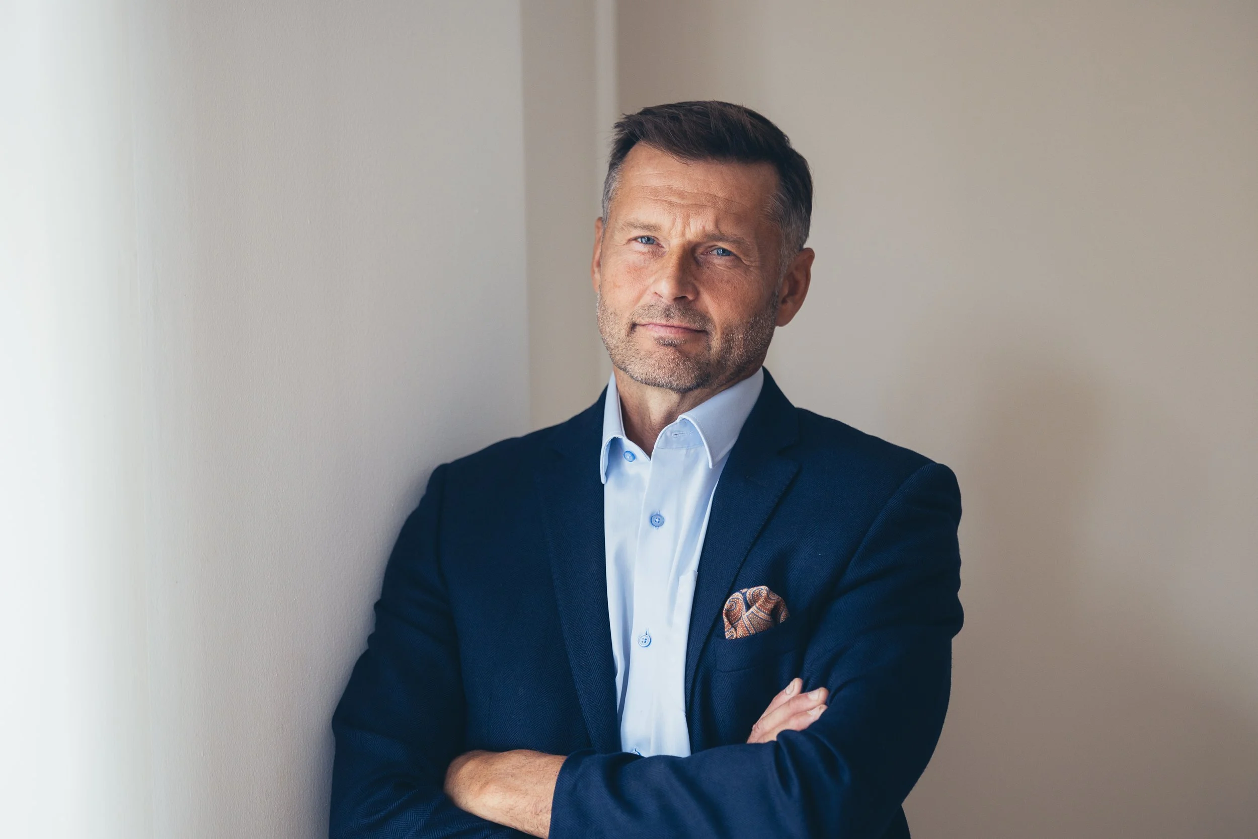Antti Vanhatalo pitää puheenvuoroja turvallisesta työkulttuurista