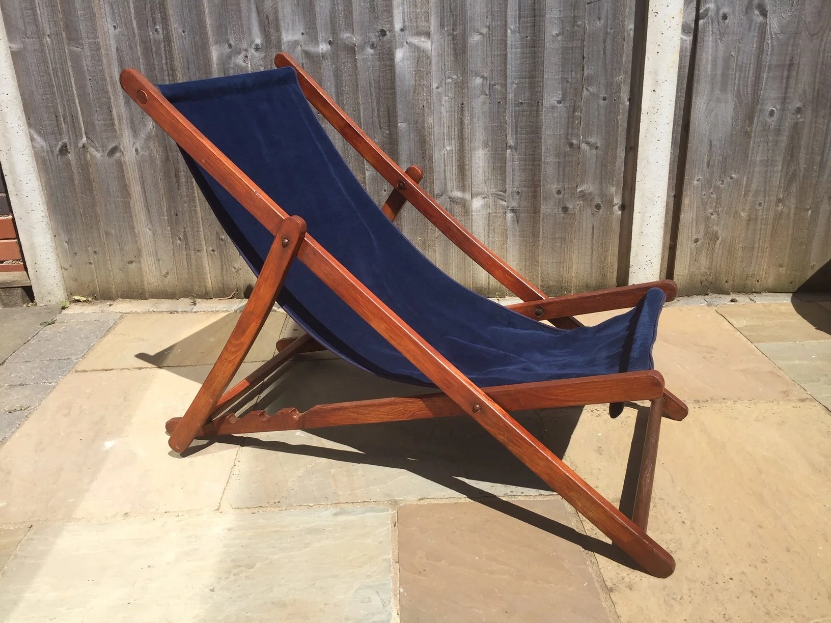 Traditional deckchair with navy blue fabric