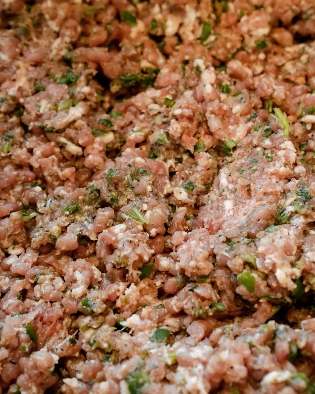 We make our sausage in-house for a reason.
Serrano peppers, Oaxaca cheese, and plenty of smoke in every bite.

⏰ Thursday&ndash;Sunday | 11 AM&ndash;4 PM
📍 2731 S W.W. White Rd, San Antonio, TX 78222
&nbsp;
#2MSmokehouse #SanAntonio #TexasBBQ