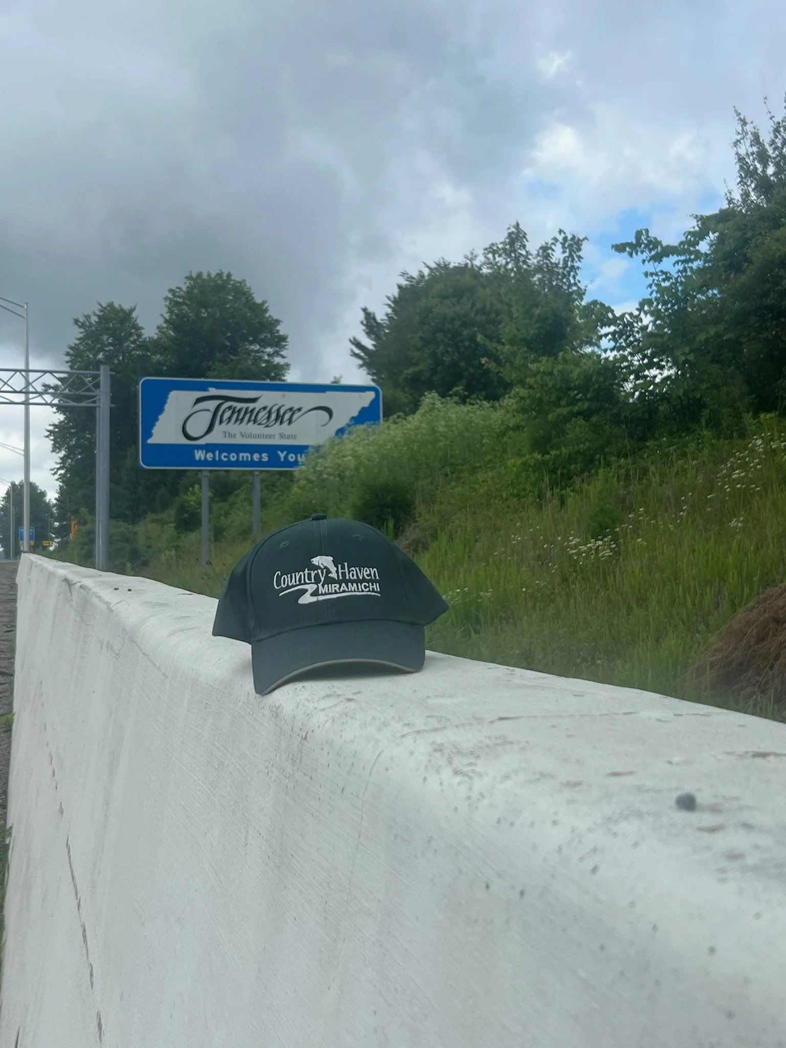 Hat arrives in Tennessee