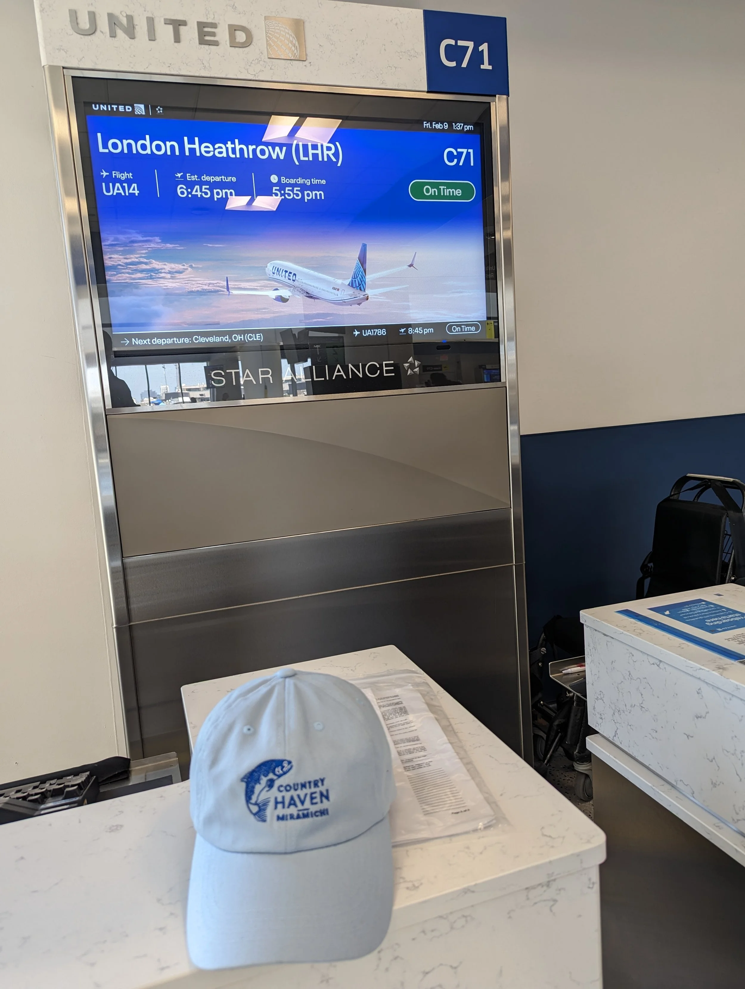 Hat checking in for Heathrow