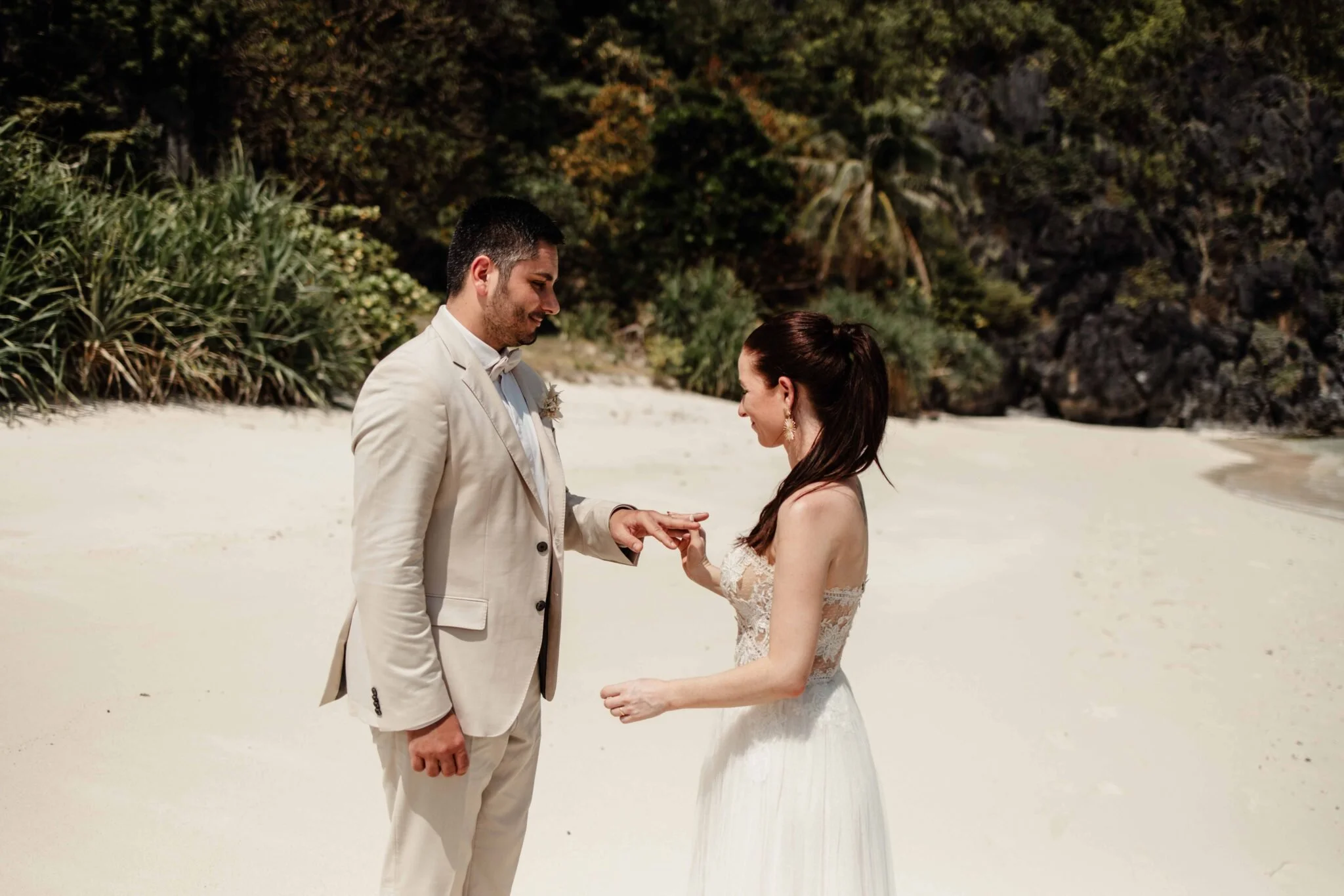 elopement-hochzeit-philippinen-palawan-destination-wedding-39-2048x1366.jpg