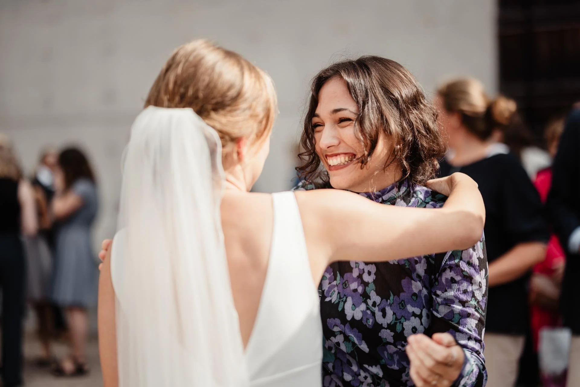 kirchliche-trauung-st-canisius-berlin-hochzeit-hochzeitsgesellschaft.jpg