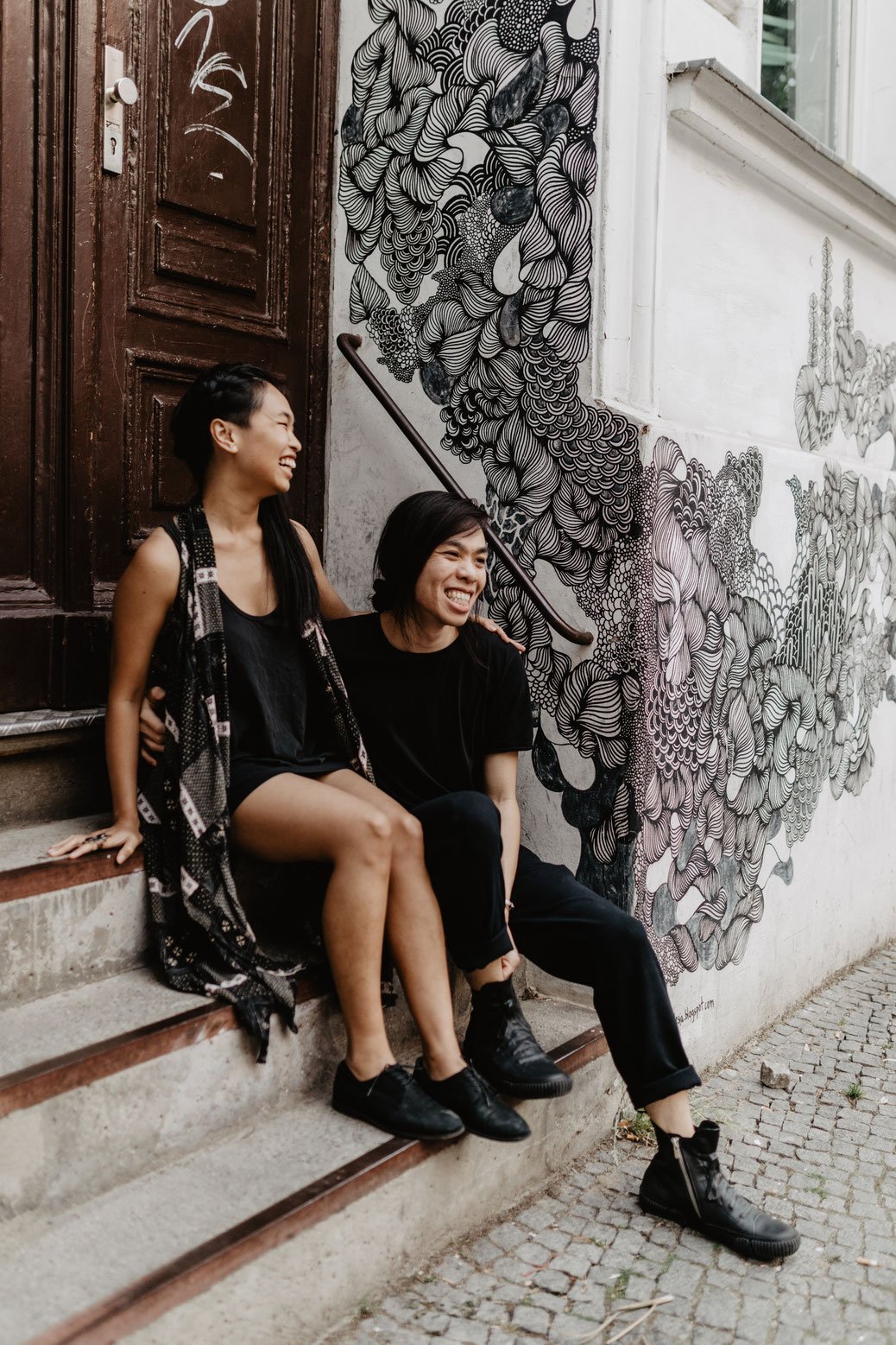 paarfotos-berlin-urban-fotoshooting-streetstyle-neukölln-kreuzberg-meledelayglesia-paar-fotoshooting-fotograf.jpg