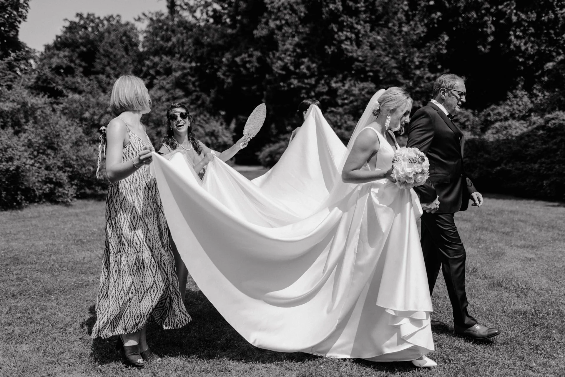 schloss-stuelpe-hochzeit-32-min.jpg