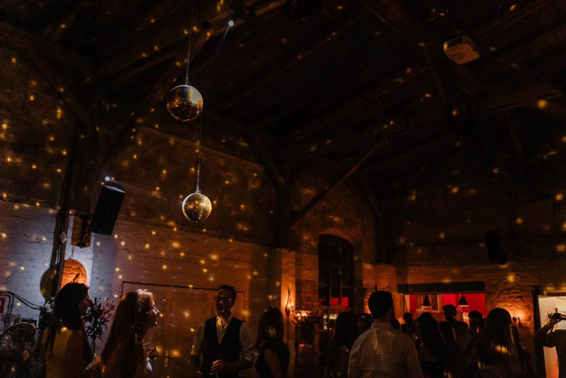 von-greifswald-berlin-hochzeit-party-2.jpg