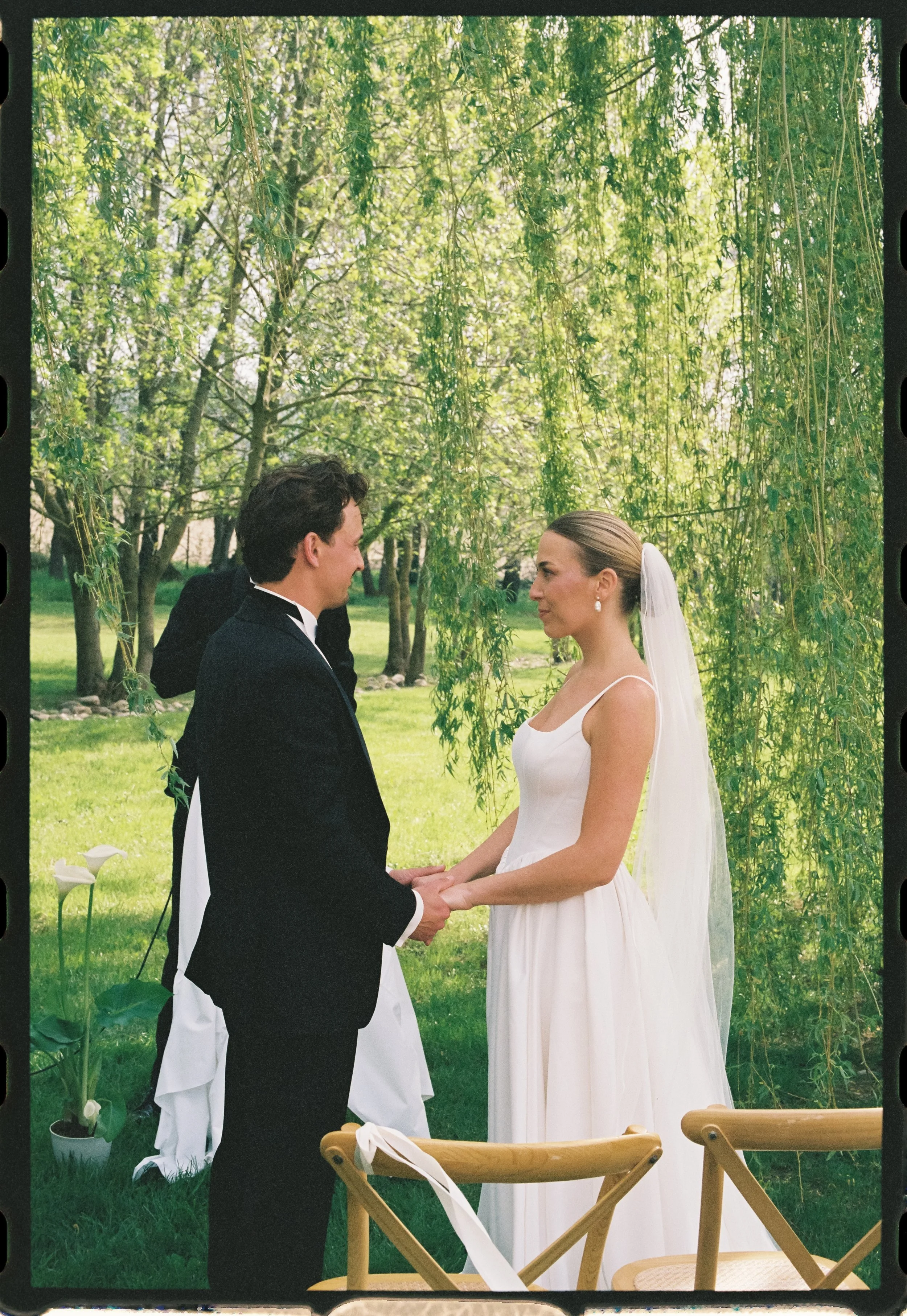 0021R1-02481-0021_www.jessandsebastian.com.jpg