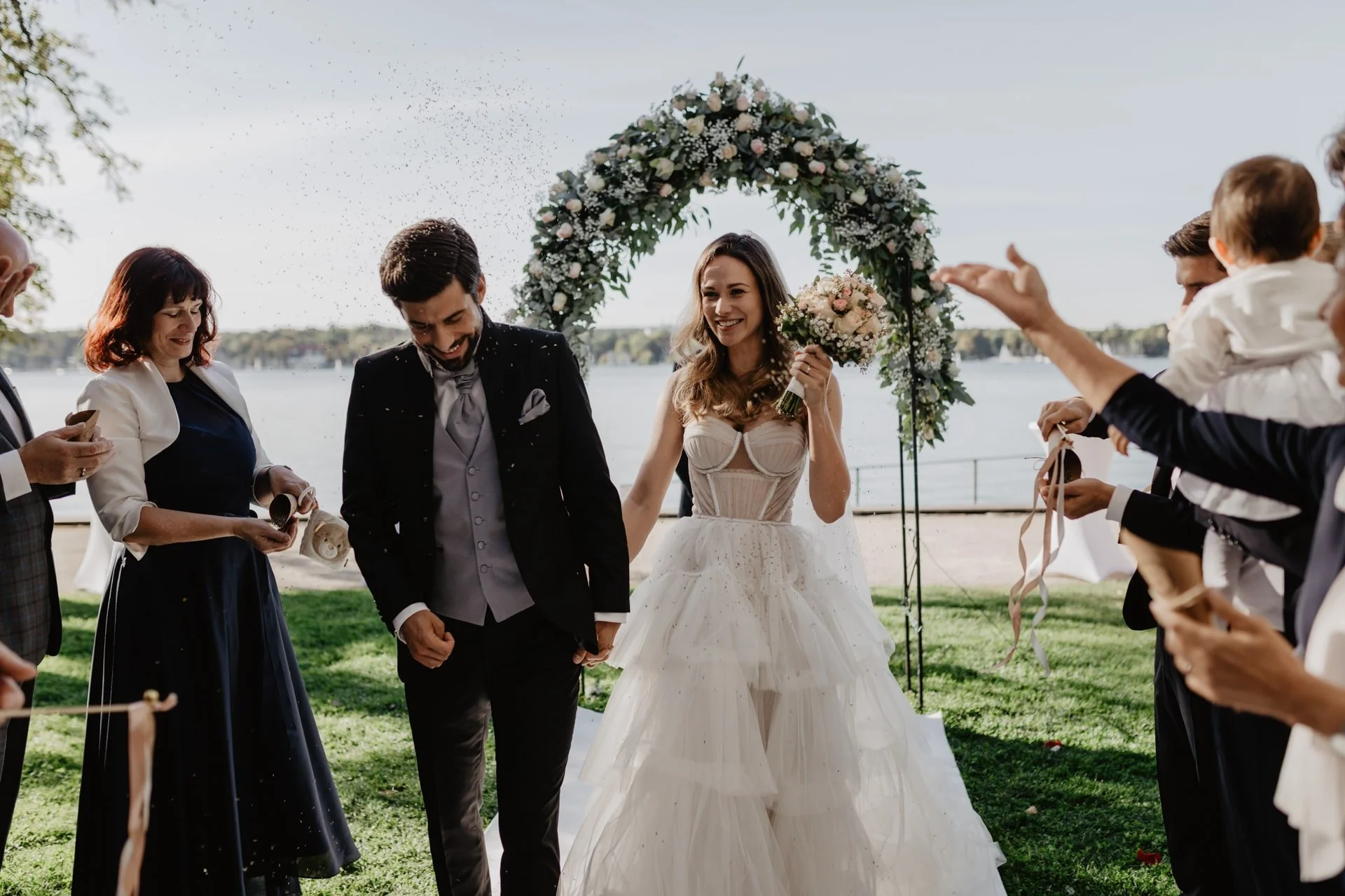 Villa-Blumenfisch_Berlin-Hochzeit-feiern-Trauung-am-Wannsee-Hochzeitslocation-min-1.jpg
