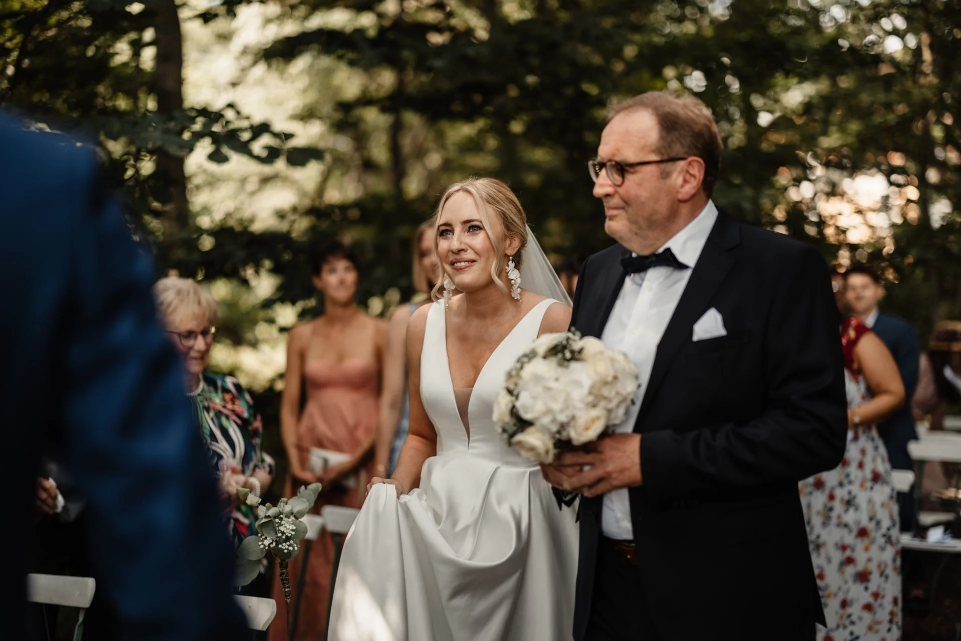 schloss-stuelpe-hochzeit-26-min.jpg