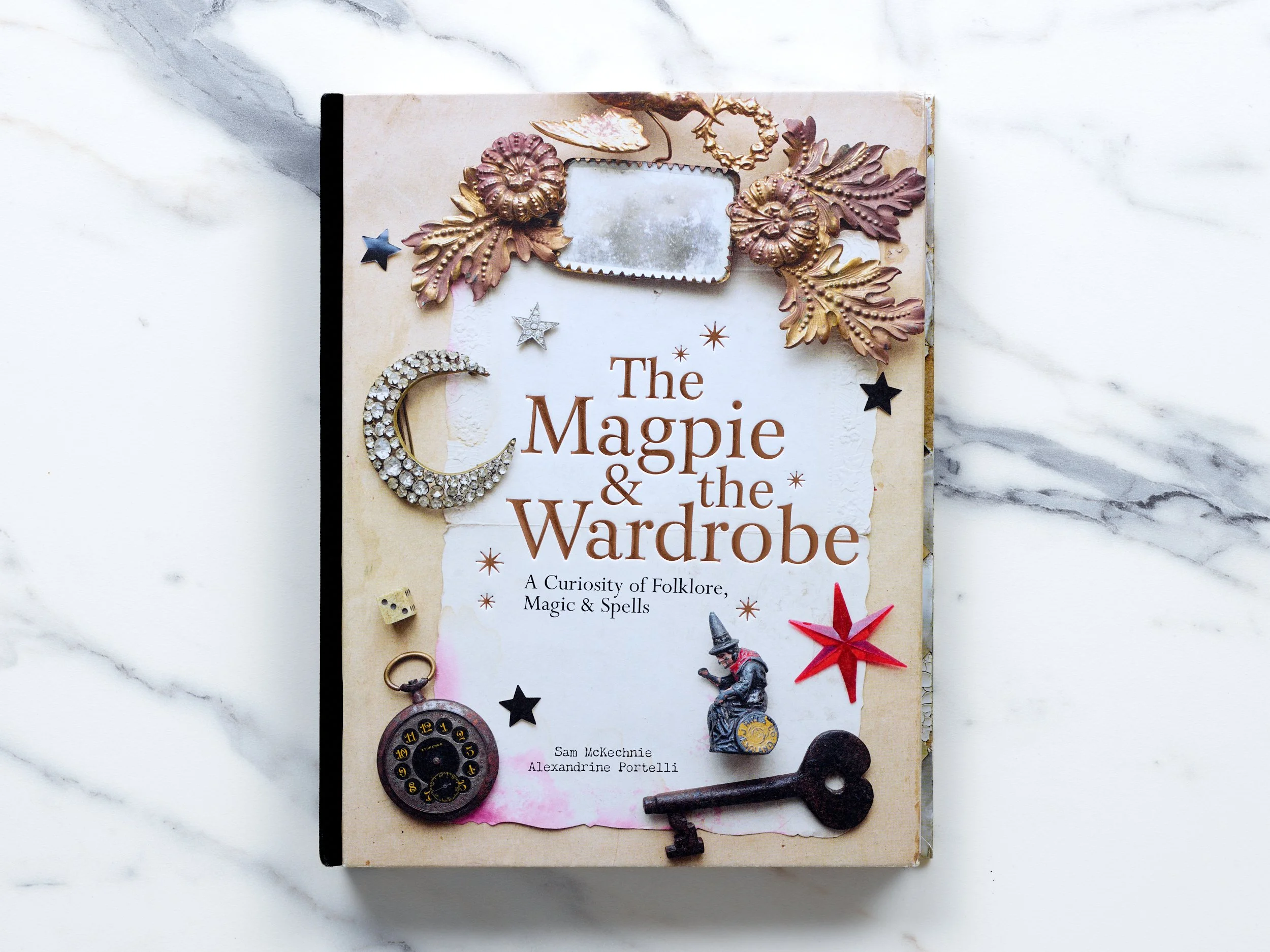 Magpie and the wardrobe_01.jpg
