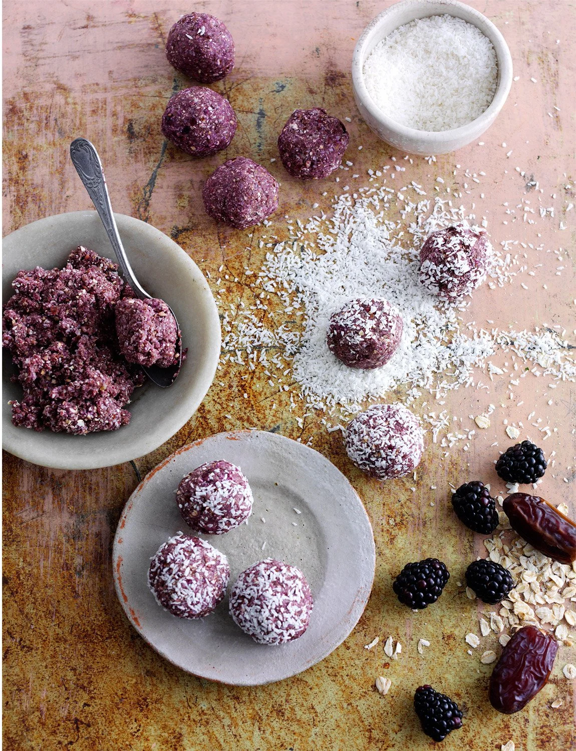 blackberry-energy-ball.jpg