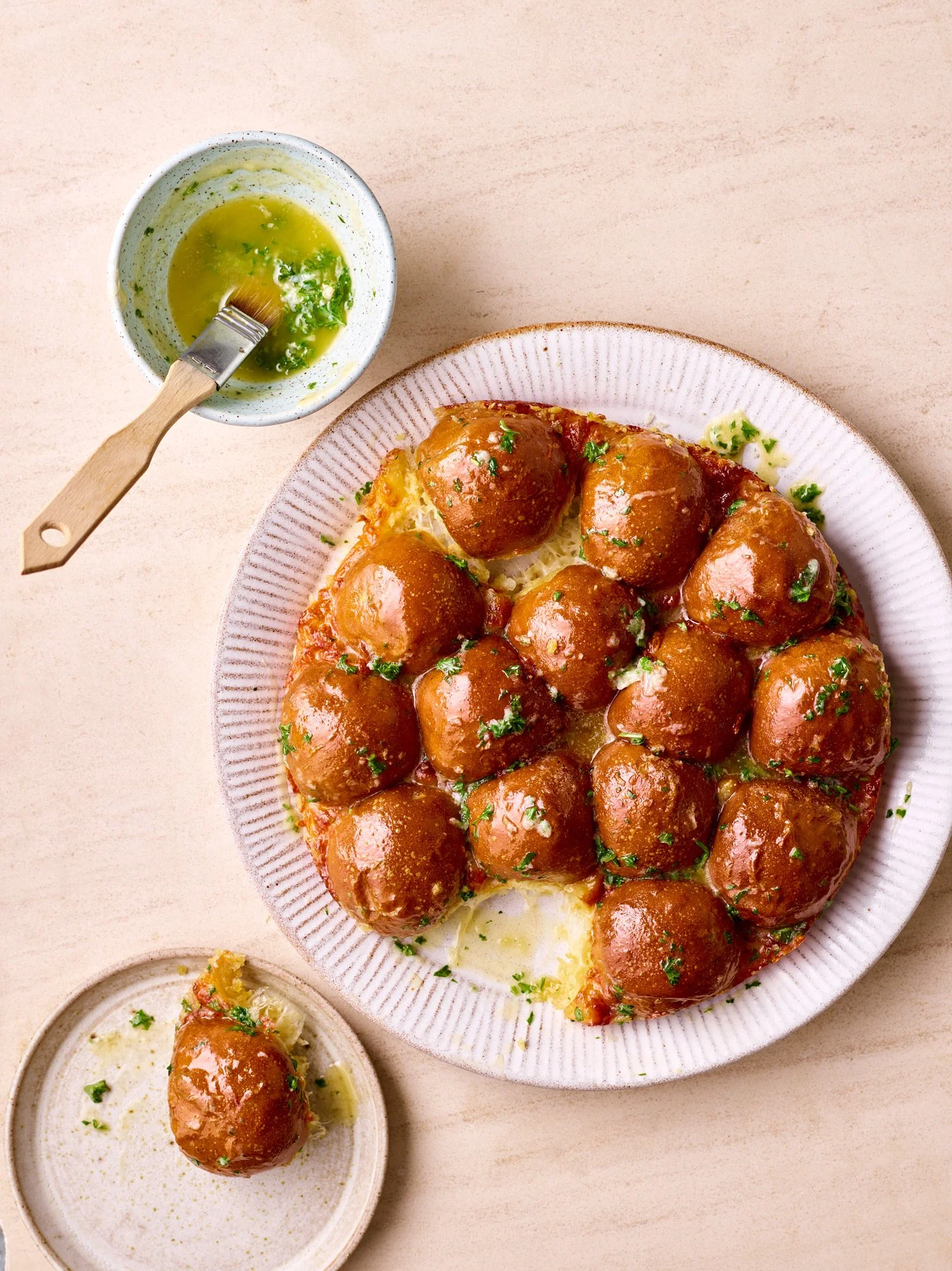 cheesey-Garlic-dough-balls.jpg