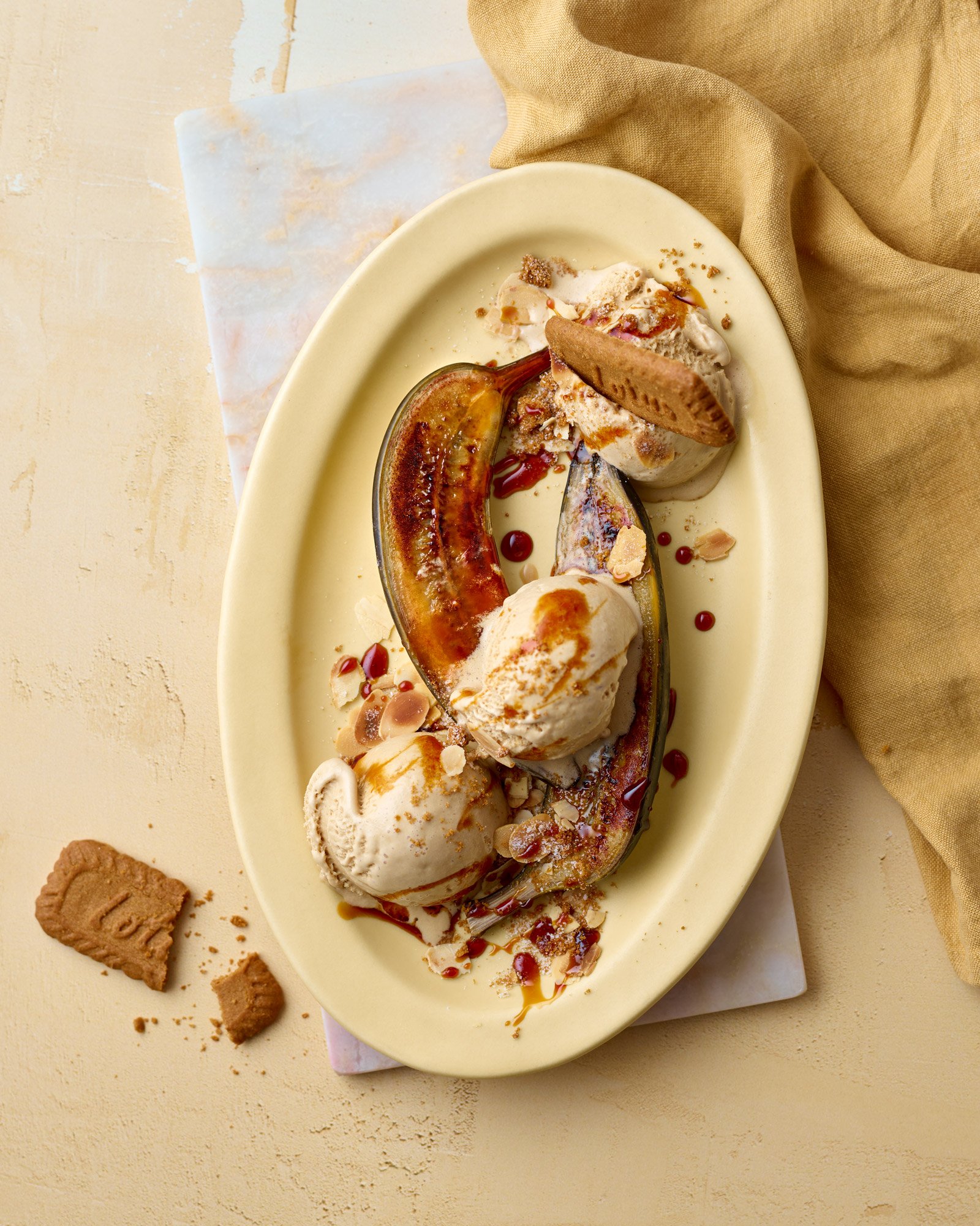 baked-bananas-with-ice-cream.jpg