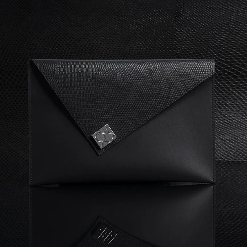 936_DS118690_POCHETTE-DS-3-BLACK-LEZARD_BTOB.jpg