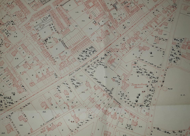From Ordnance Survey ‘Corrected’ map 1885, now showing in detail the new houses of the Town Close Estate in bottom centre.