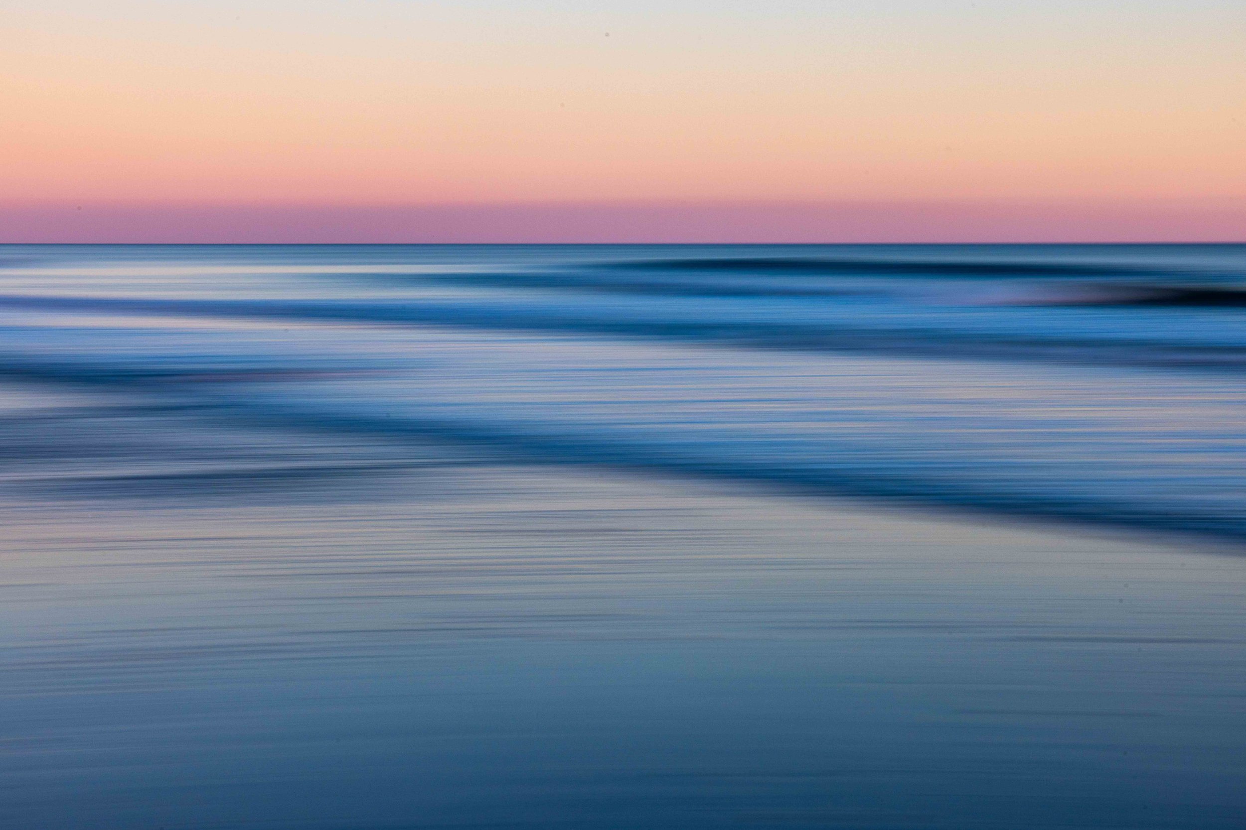 SUBTLE SEAS PF04W6A5906_.jpg