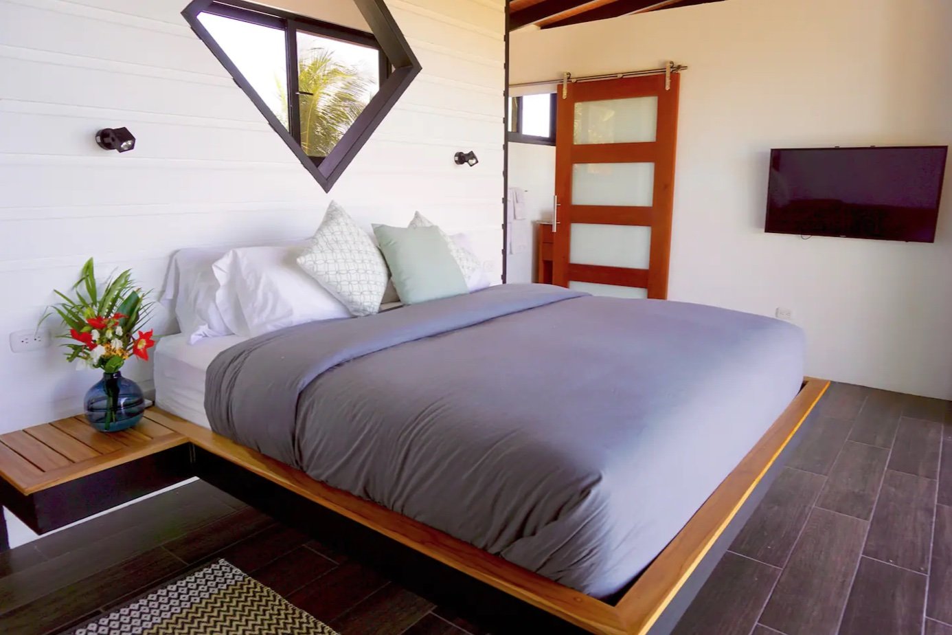 ocean-view-bedroom-mal-pais.jpg