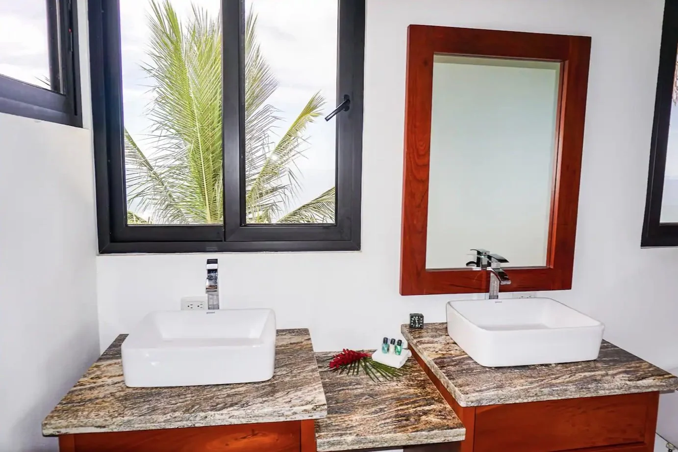 bathroom-mal-pais-couples-villa.jpg