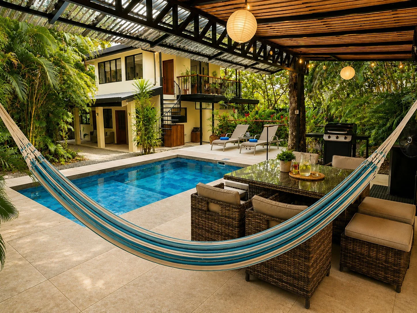 Pacific Cottage private pool deck