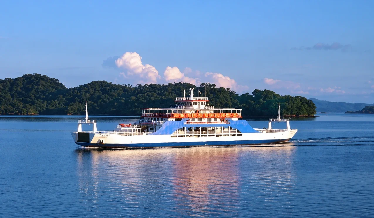 Naviera Tambor ferry crossing the Gulf of Nicoya between Puntarenas and Paquera, Costa Rica.