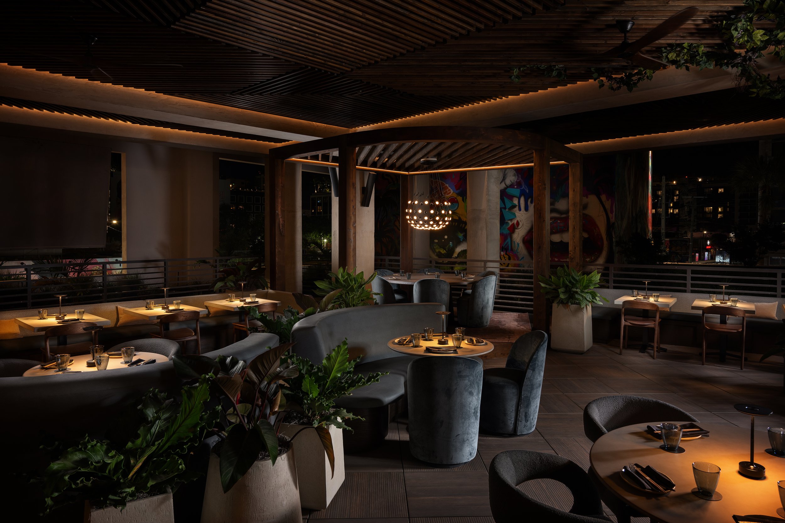 Wide_Terrace_Night (2).jpg
