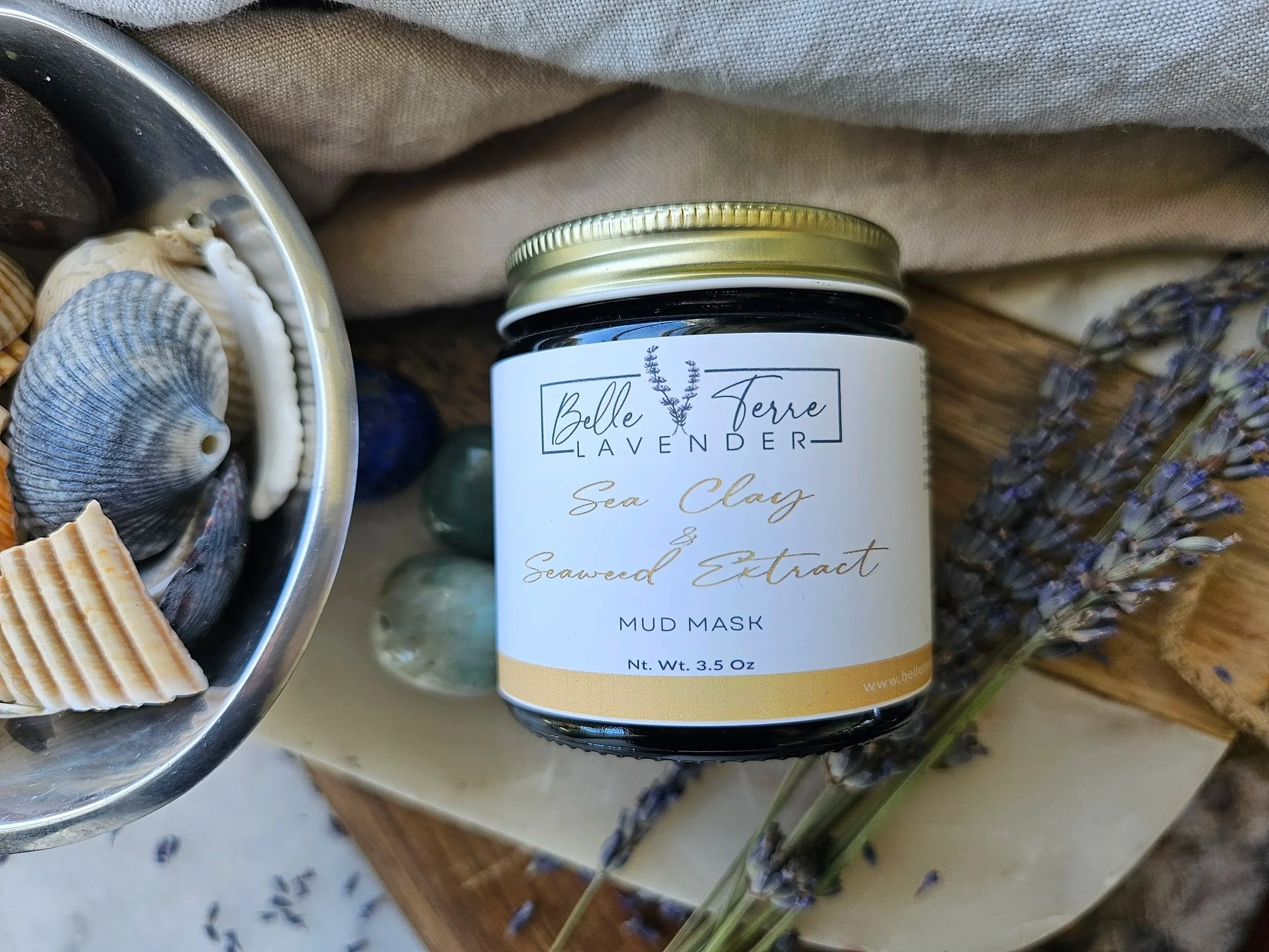 Belle Terre Lavender Sea Clay and Seaweed Mud Mask with shells and lavender