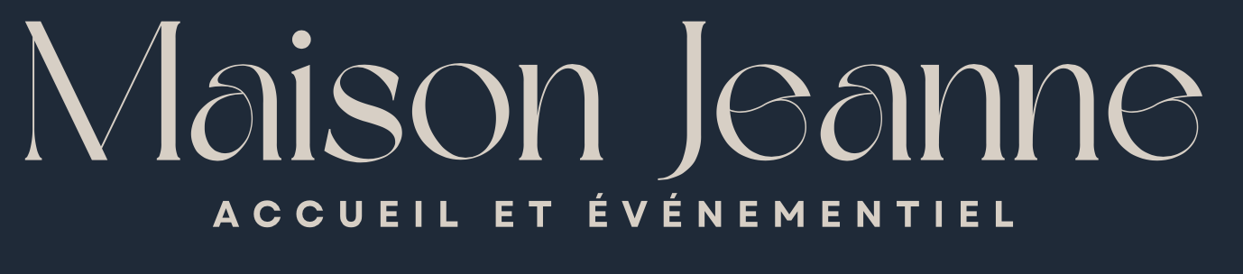 Logo avec le texte "Maison Jeanne" en grande police et "ACCUEIL ET ÉVÉNEMENTIEL" en dessous, fond bleu foncé.