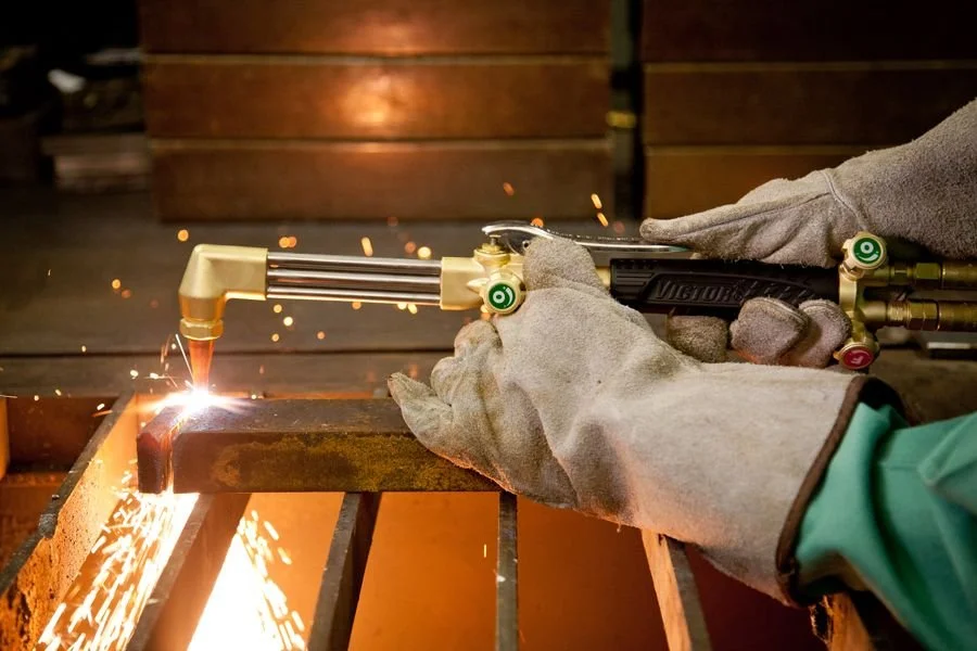 Gas Cutting - Ostrow