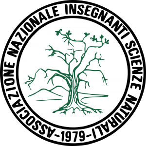 Logo dell'Associazione Nazionale Insegnanti Scienze Naturali, fondata nel 1979, con un albero stilizzato verde al centro e testo circolare attorno.