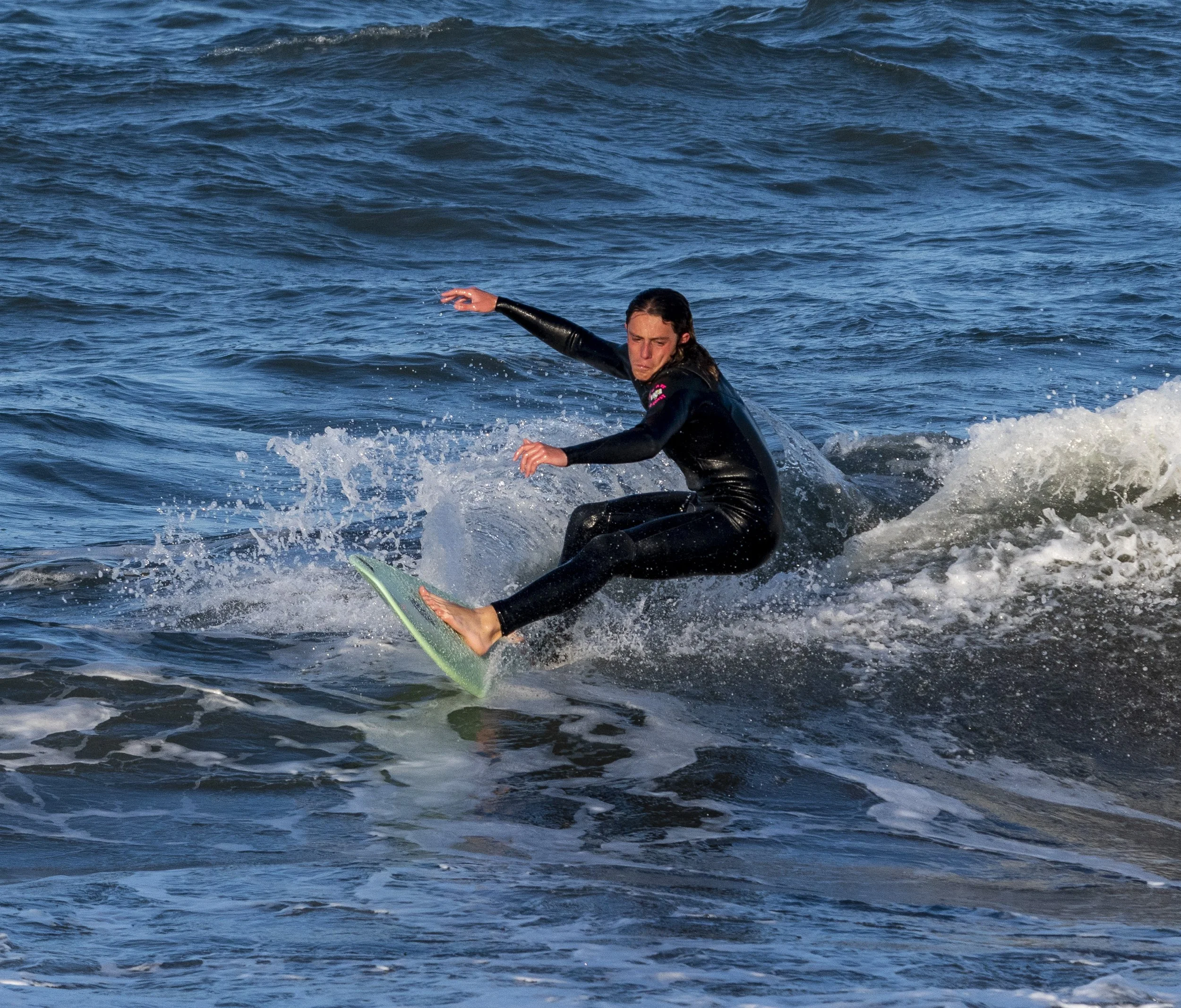 Surfing-4860 - Copy.jpg
