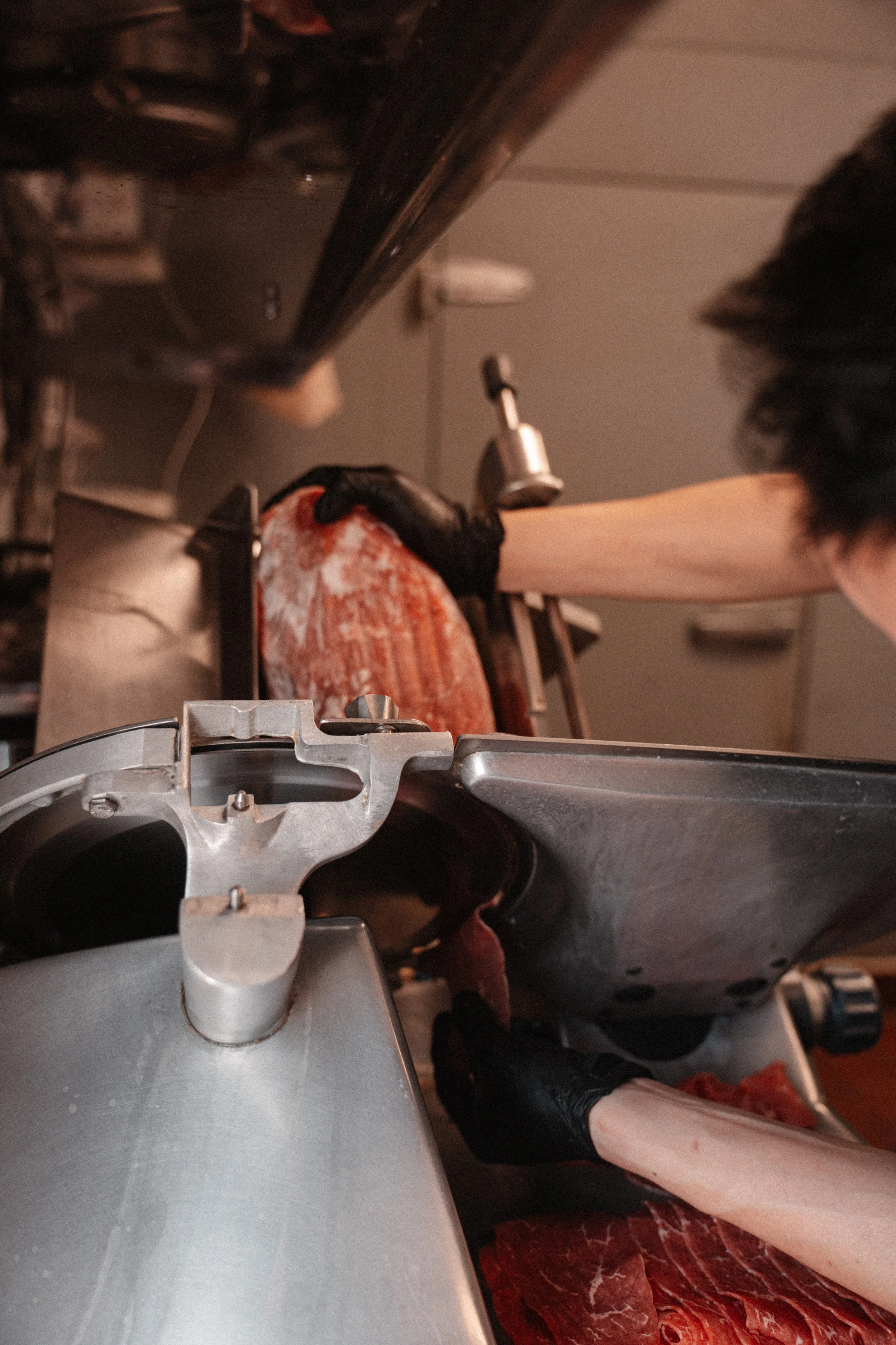 2026_June_SlicedMeat_Vertical_04.jpg