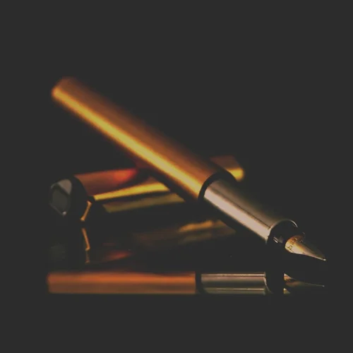 Legal advice for creatives, businesses and international clients