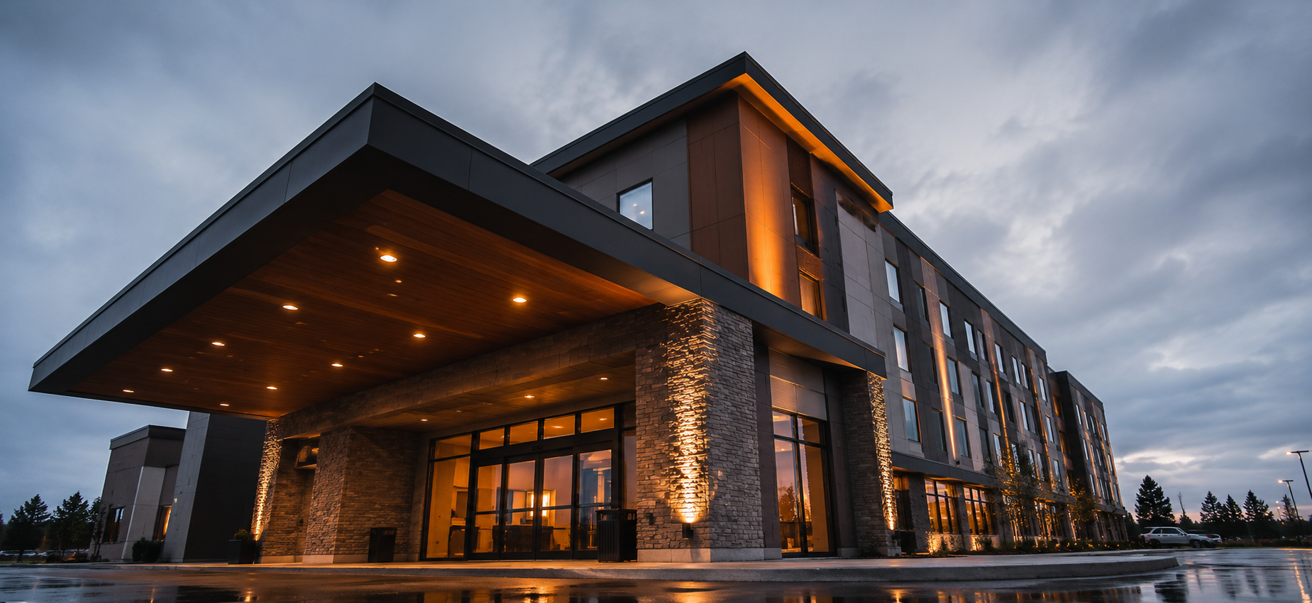 Hotel exterior on Sagemont Hotels homepage