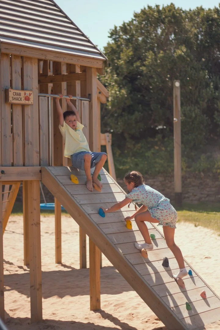 leah-croft-content-creation-photography-cornwall-padstow-outdoor-play-people-074.jpg