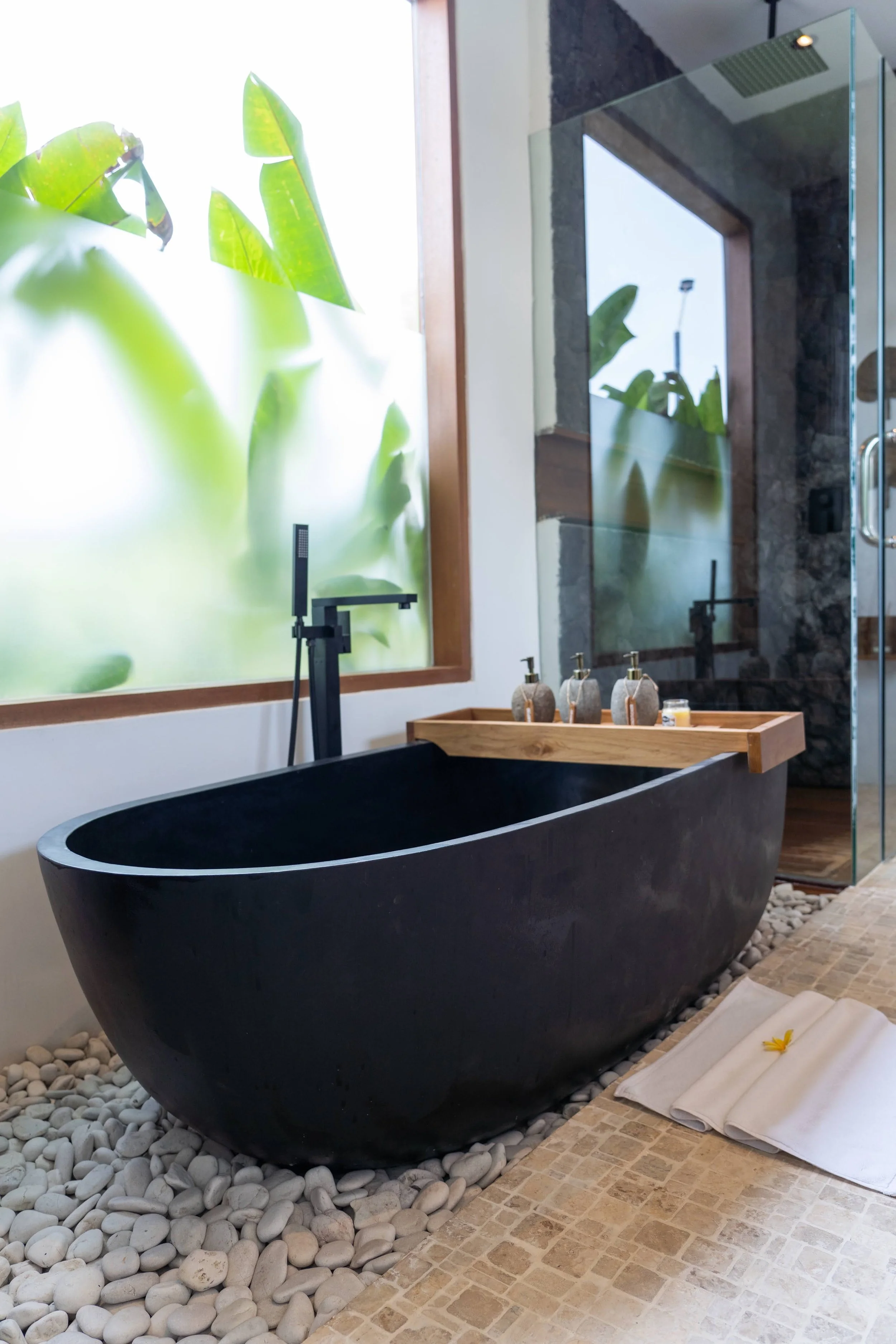 Black Bathtub.jpg