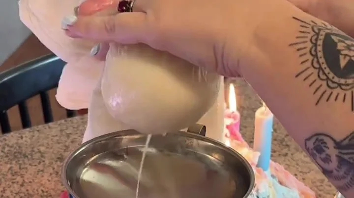 How to Make Homemade Butter From Heavy Cream