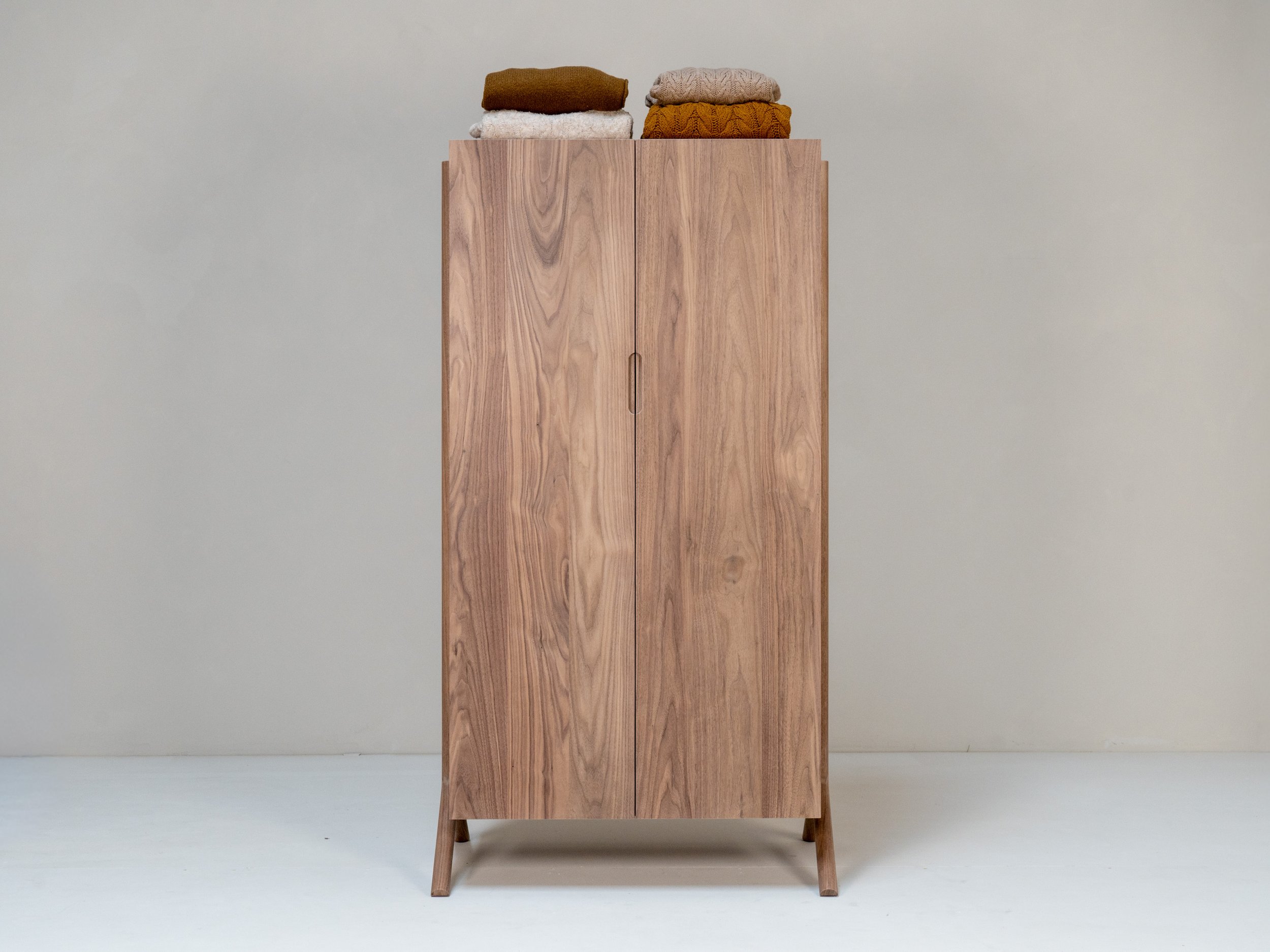 Shore Wardrobe