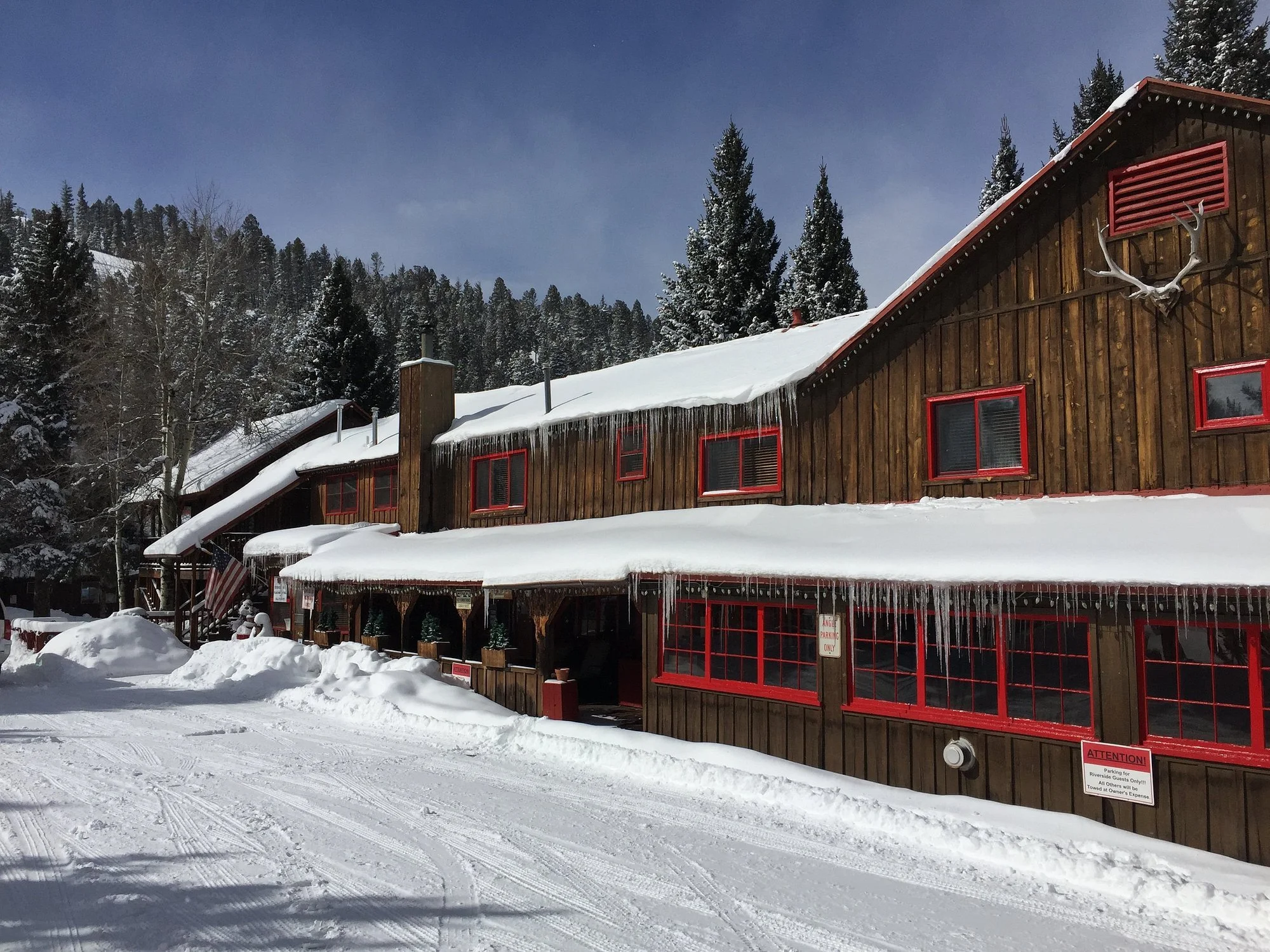 Riverside Lodge and Cabins Red River