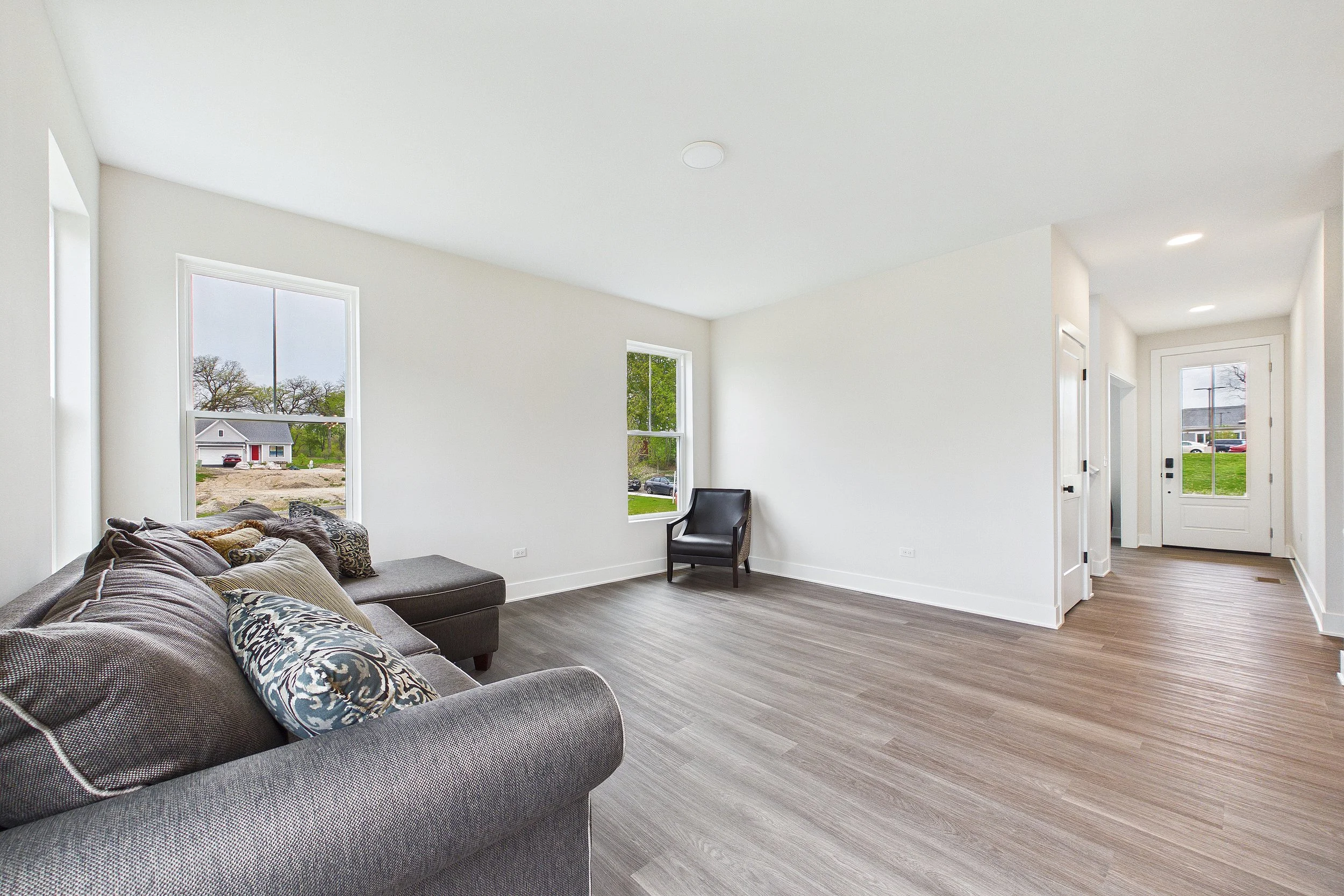 28-Two Story Family Room.jpg